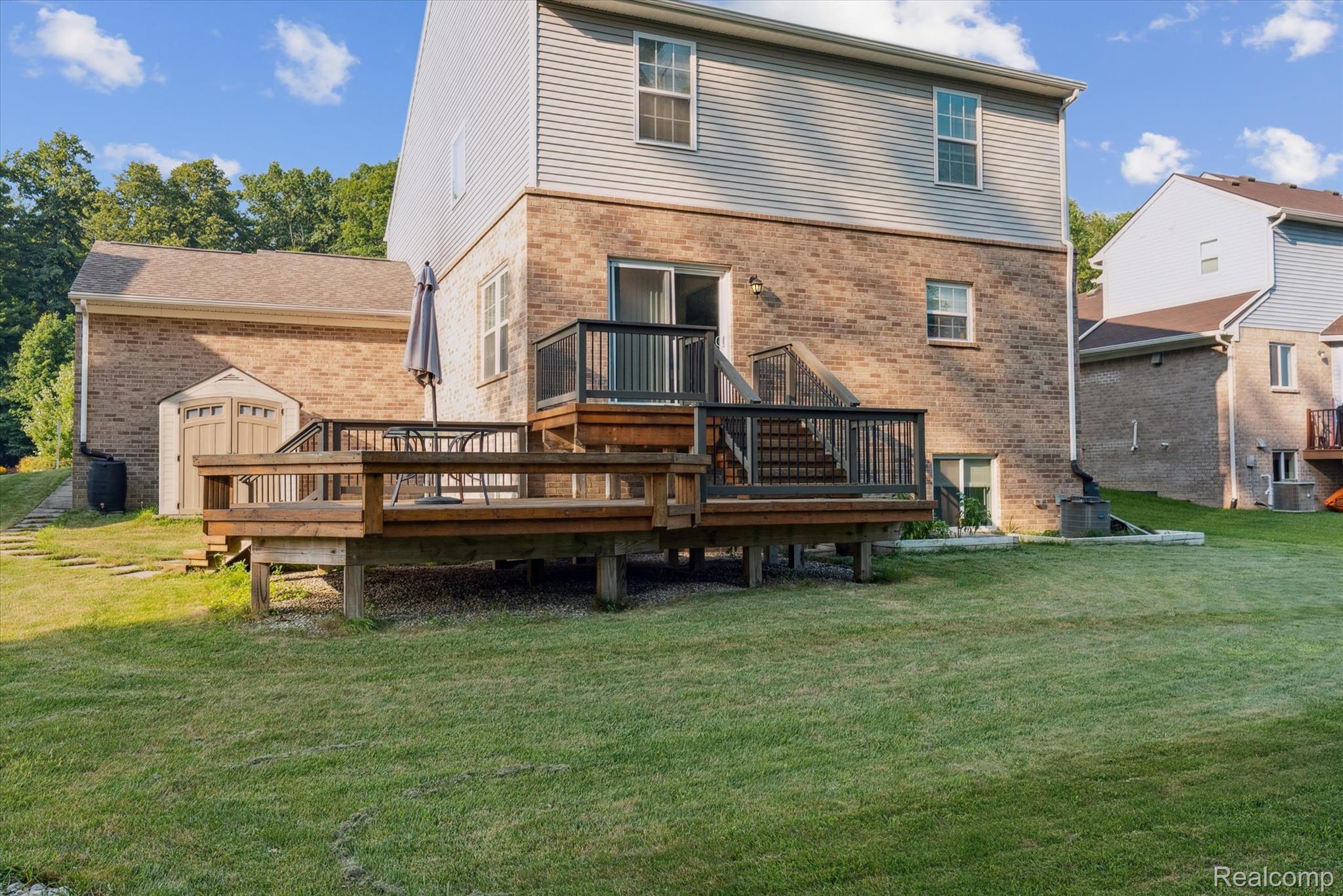 42811 Colonial Road Property Photo 27