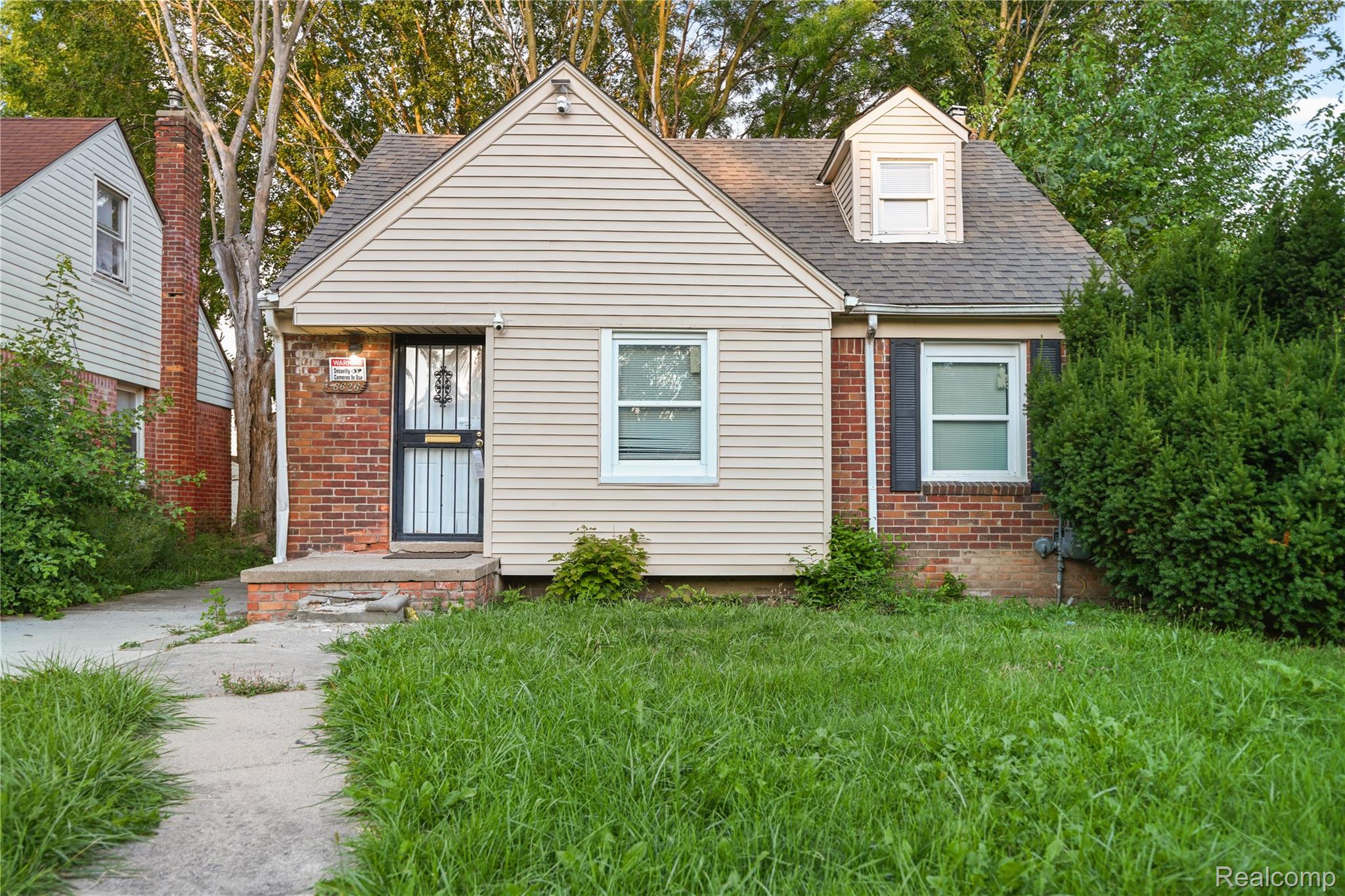 8626 Piedmont Street Property Photo 1
