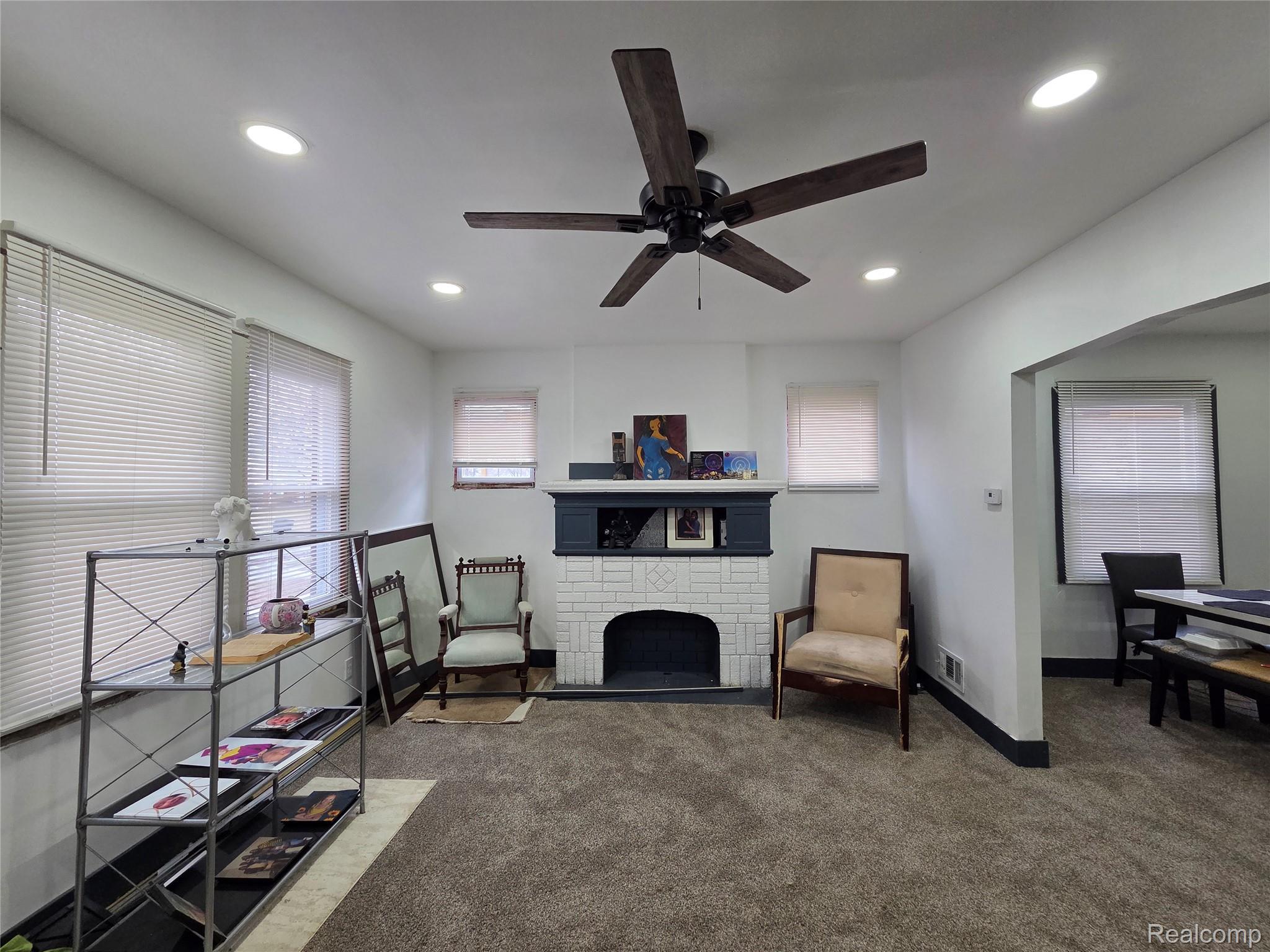 15700 Mark Twain Street Property Photo 3