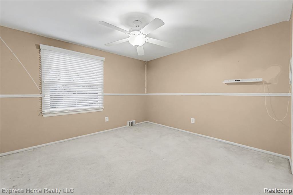 30121 Woodhouse Drive Property Photo 15