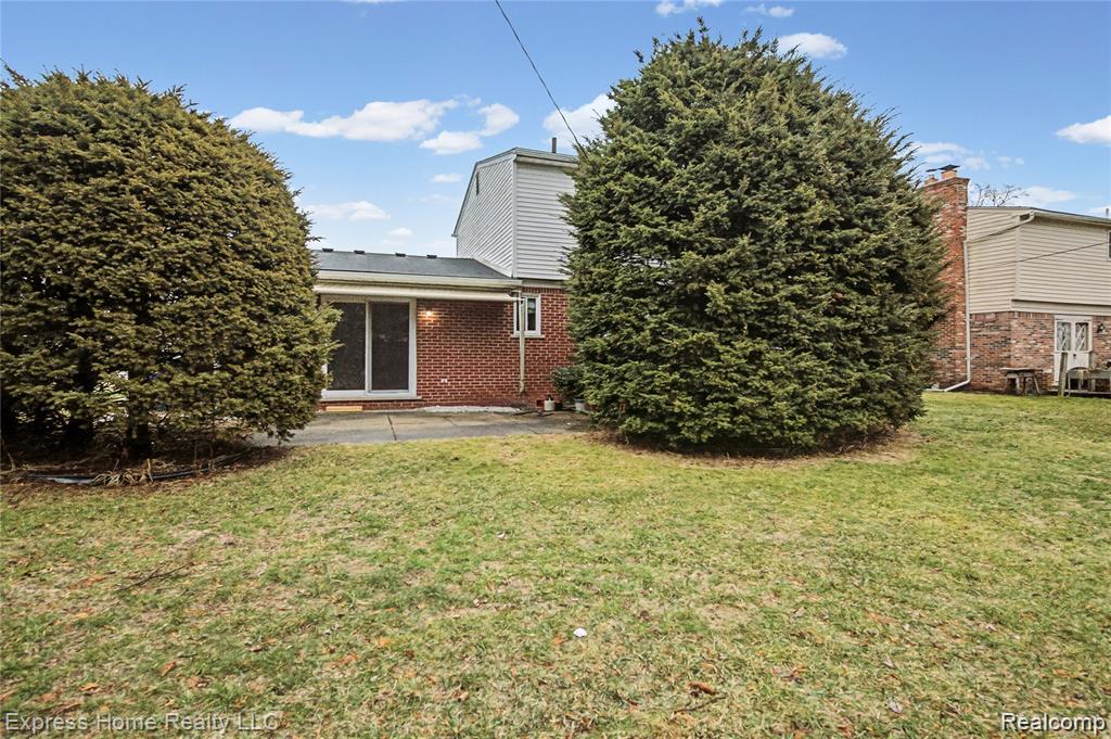 30121 Woodhouse Drive Property Photo 21