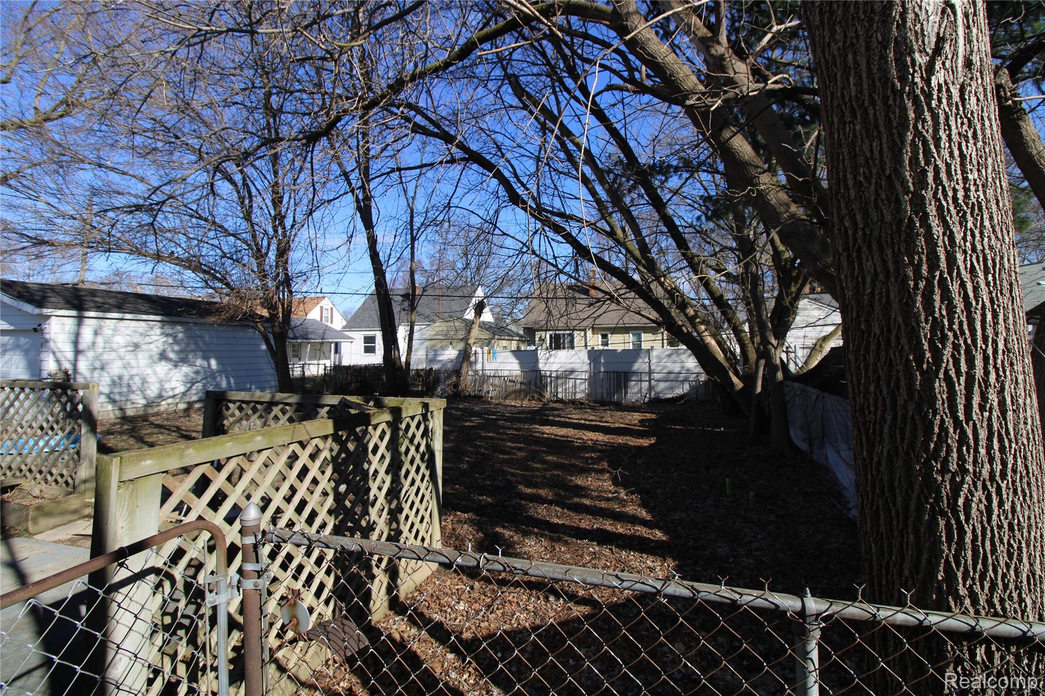 730 Alvord Avenue Property Photo 4