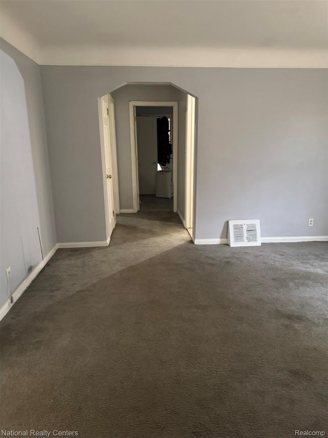 9131 Birwood Street Property Photo 6