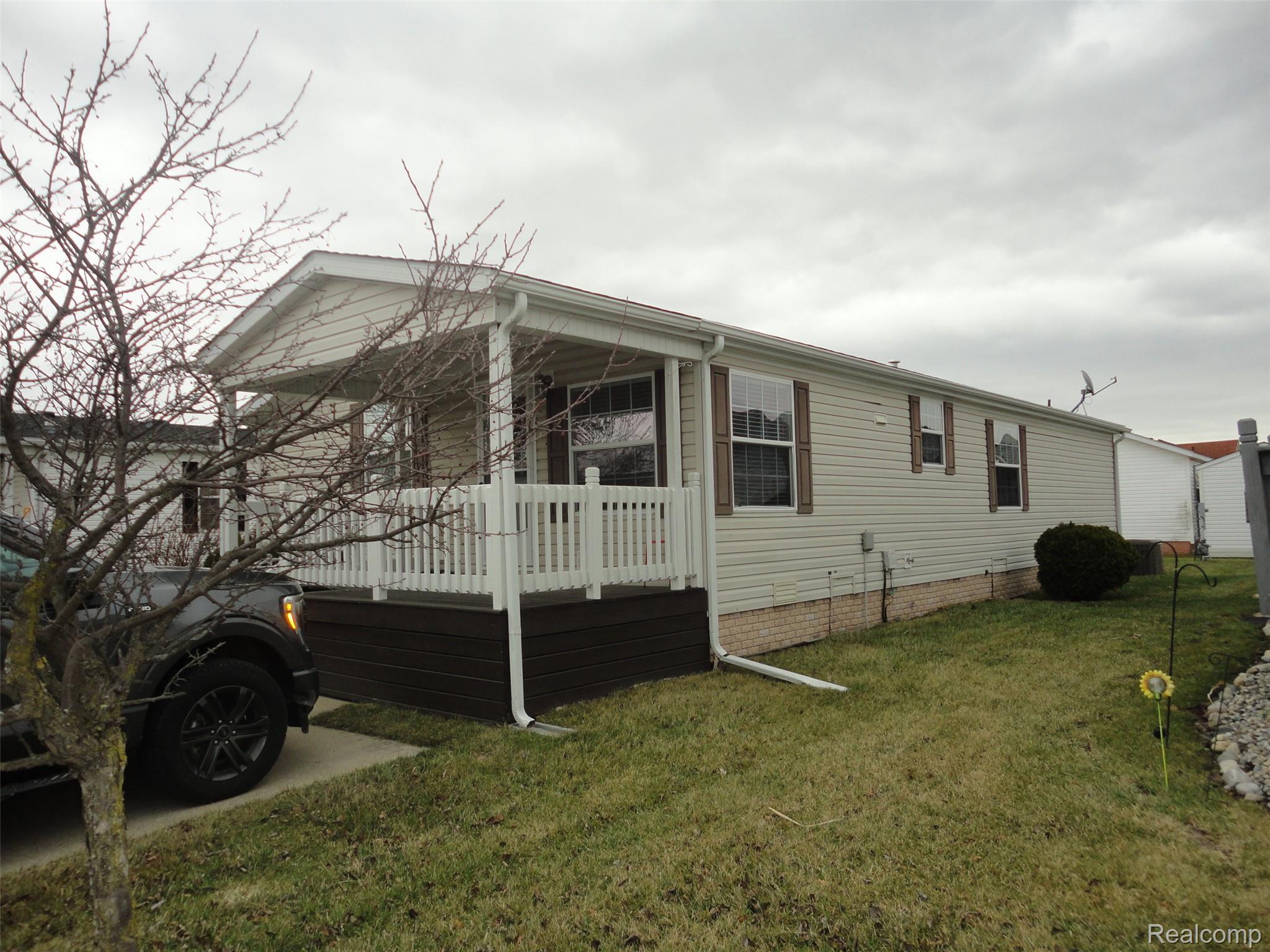 923 Stevens Trail Property Photo 1