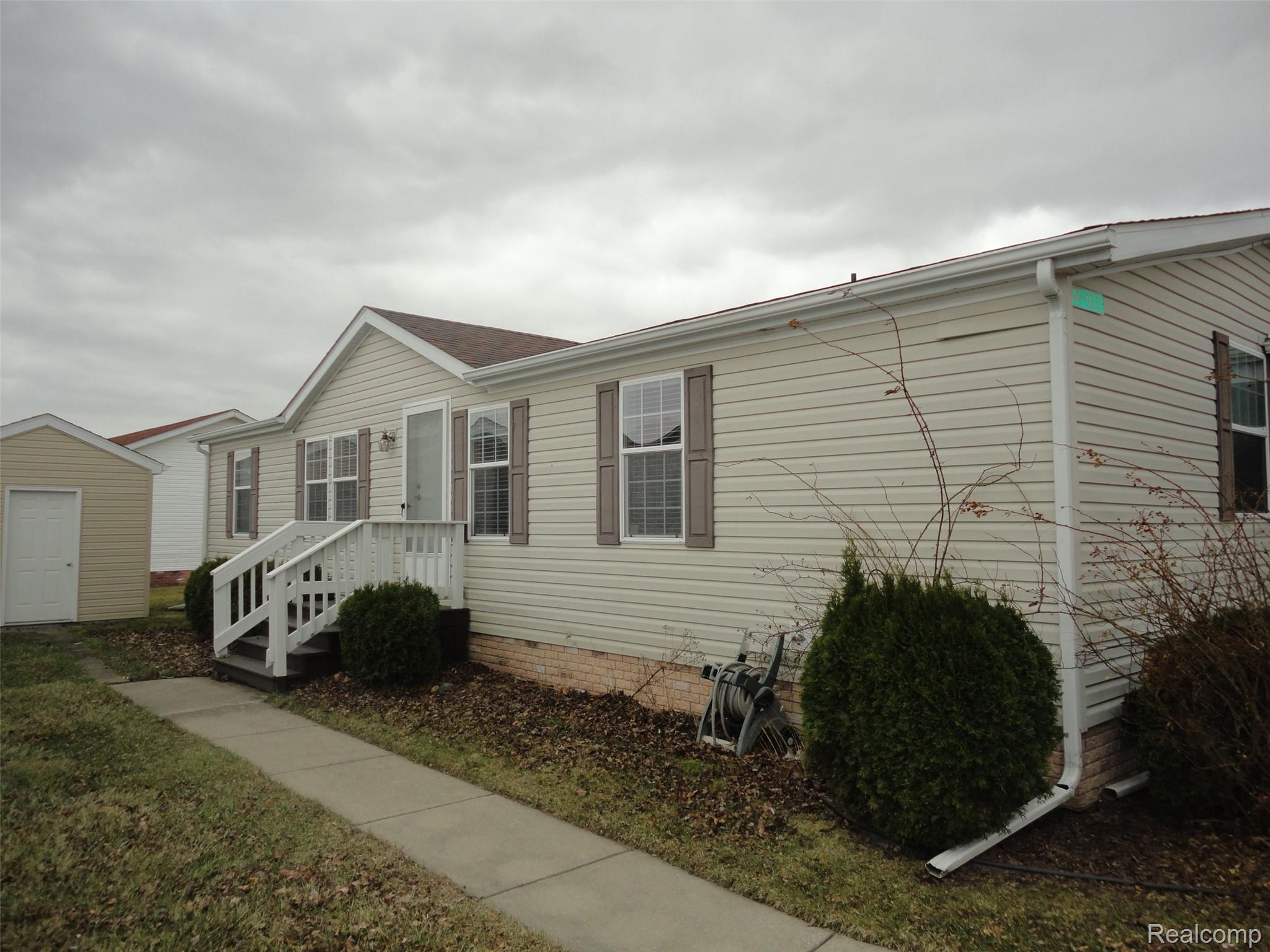 923 Stevens Trail Property Photo 2
