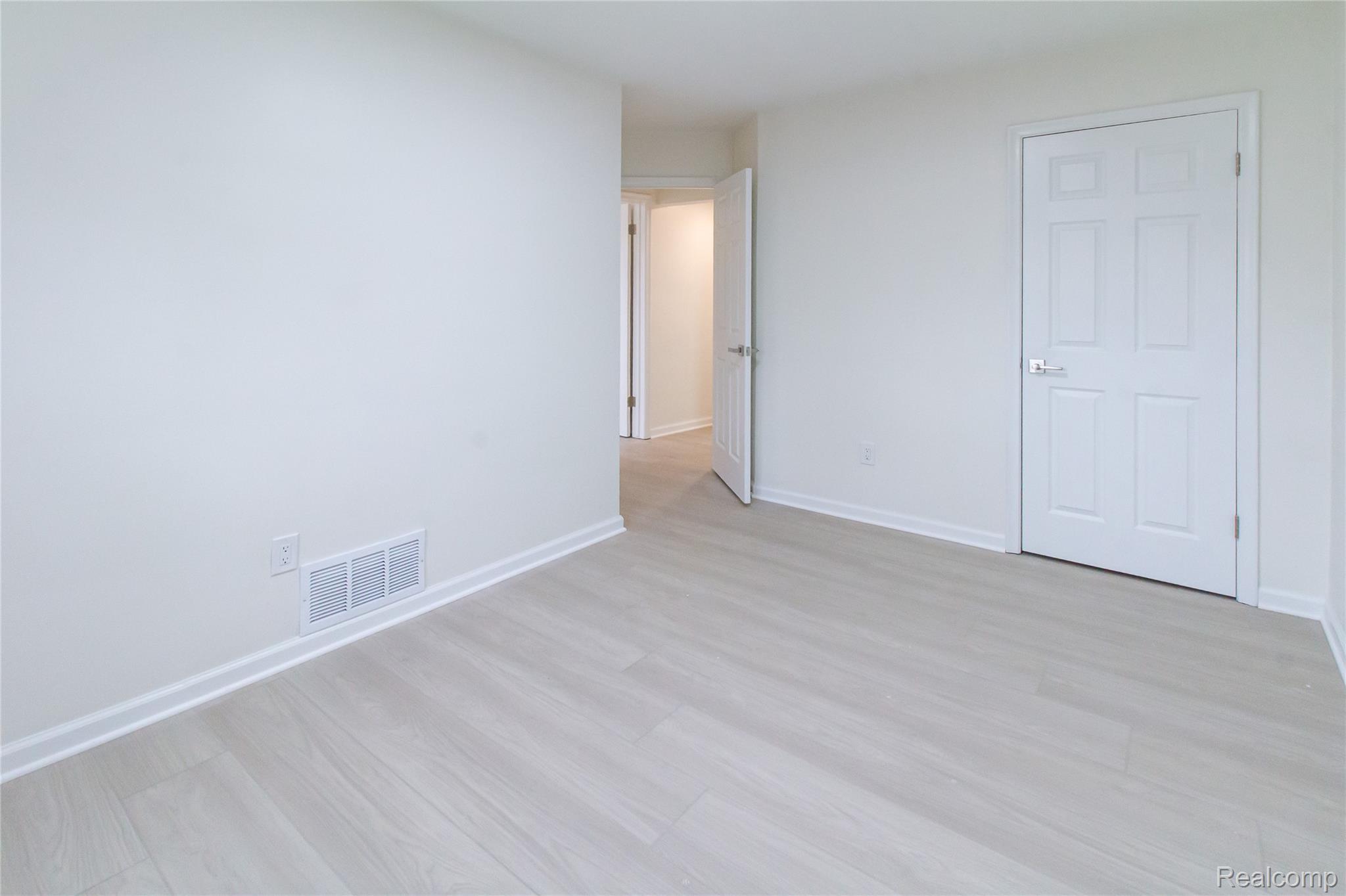23106 Springbrook Drive Property Photo 48