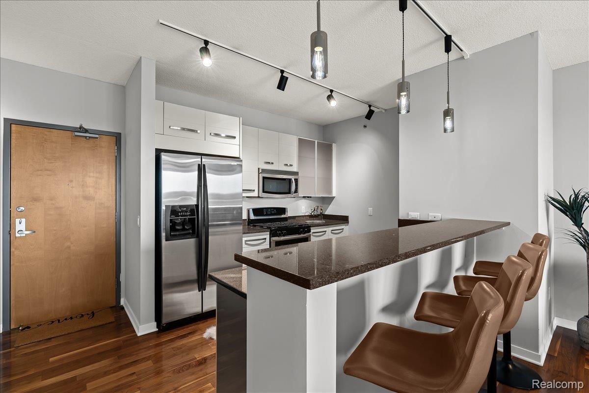 432 S Washington Avenue 1506 Property Photo 8