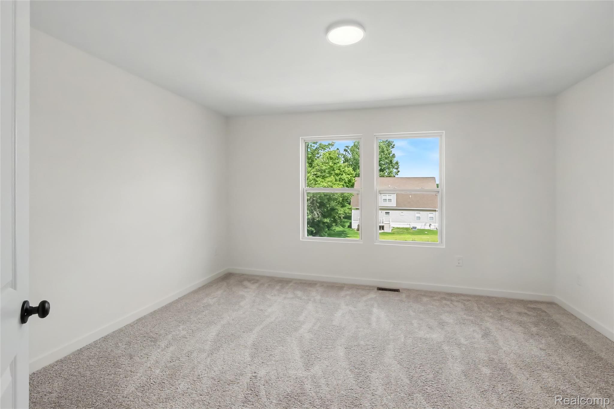 366 Dorchester Drive Property Photo 16