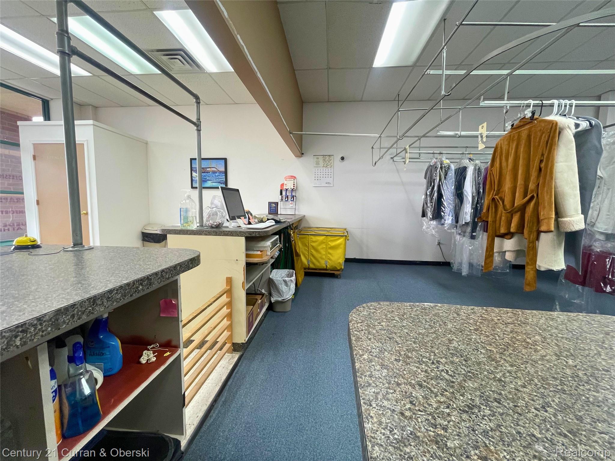 2057 South Boulevard Property Photo 12