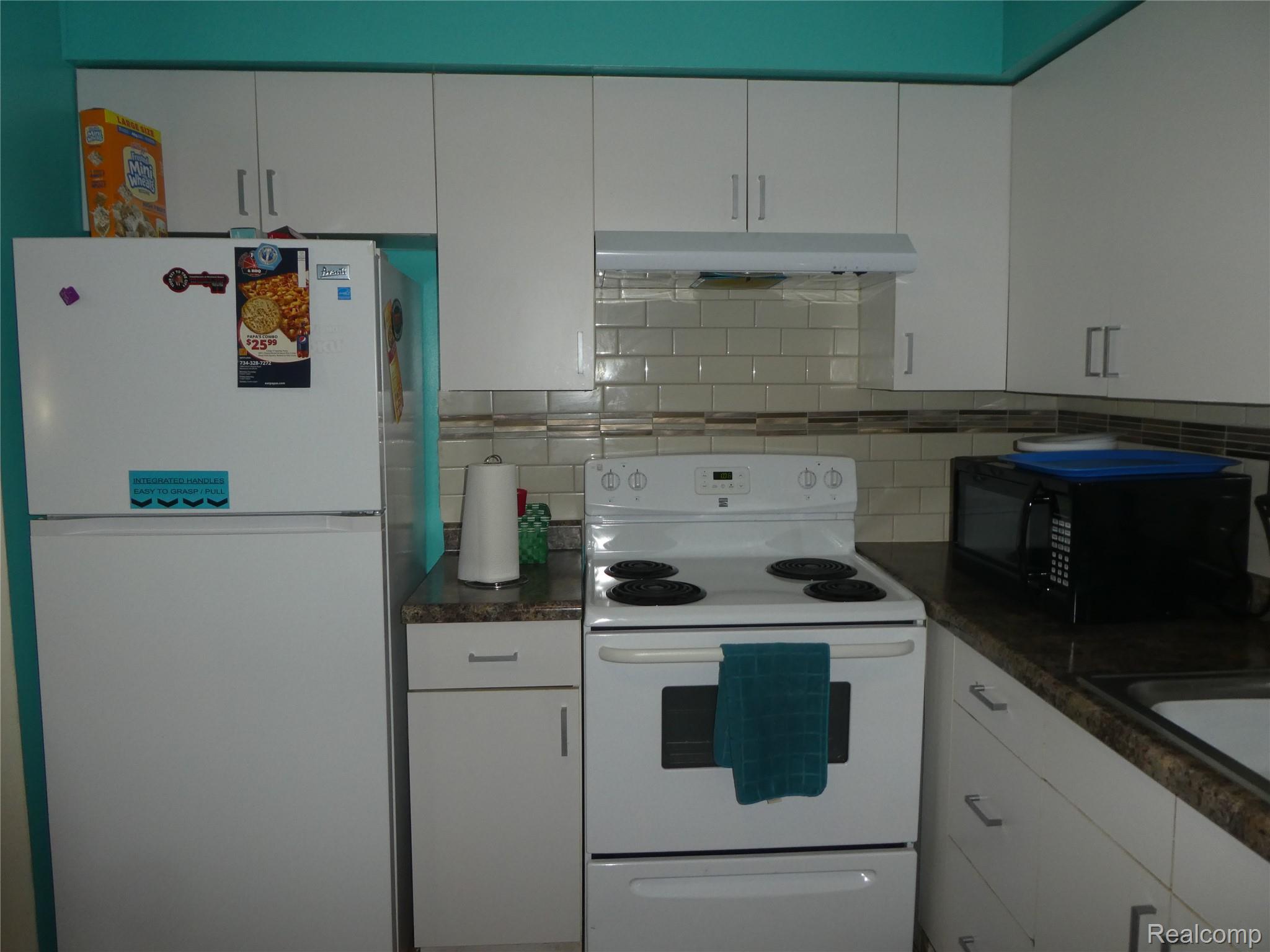 7482 Woodview Street 4 Property Photo 9