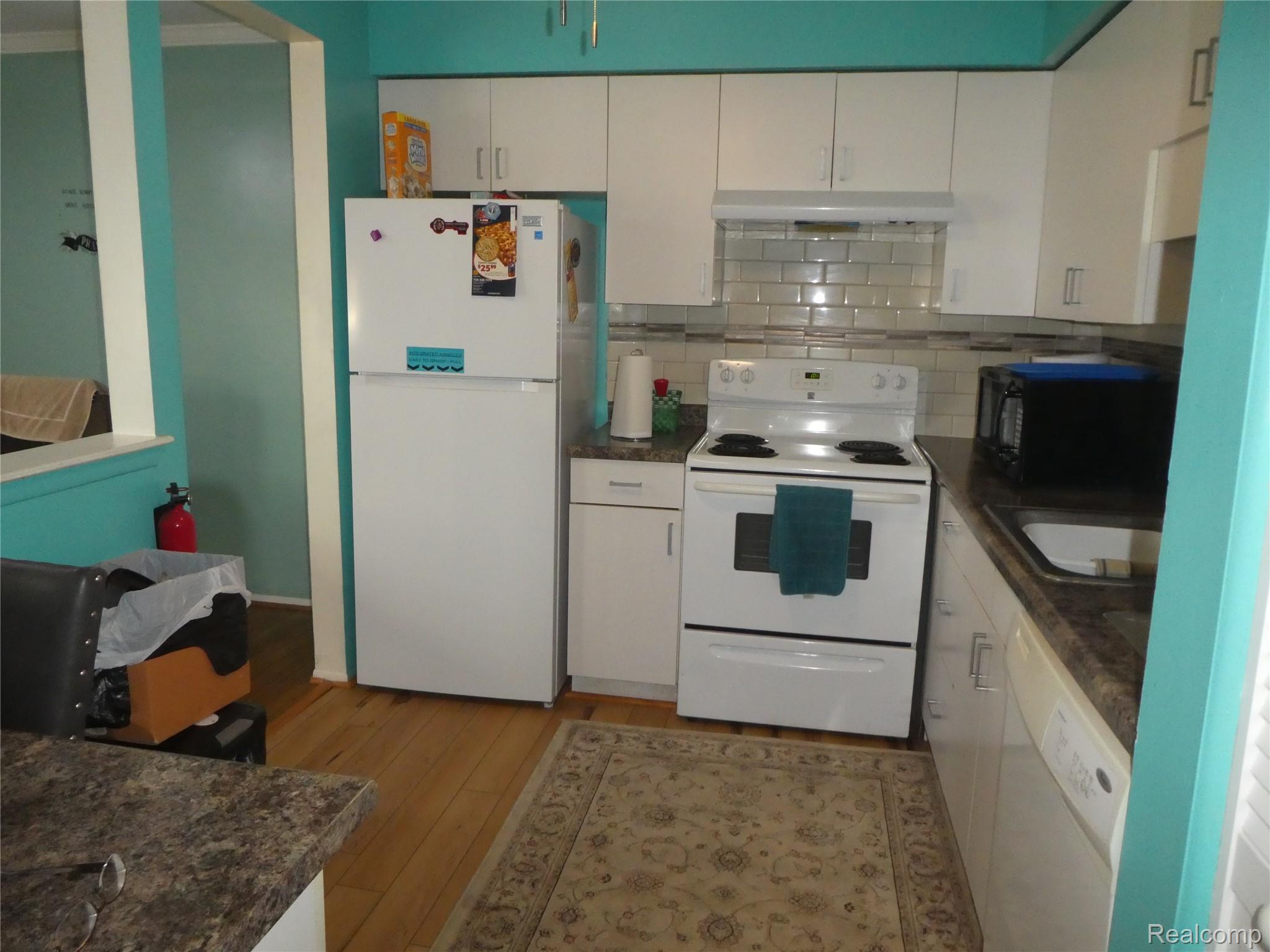 7482 Woodview Street 4 Property Photo 33