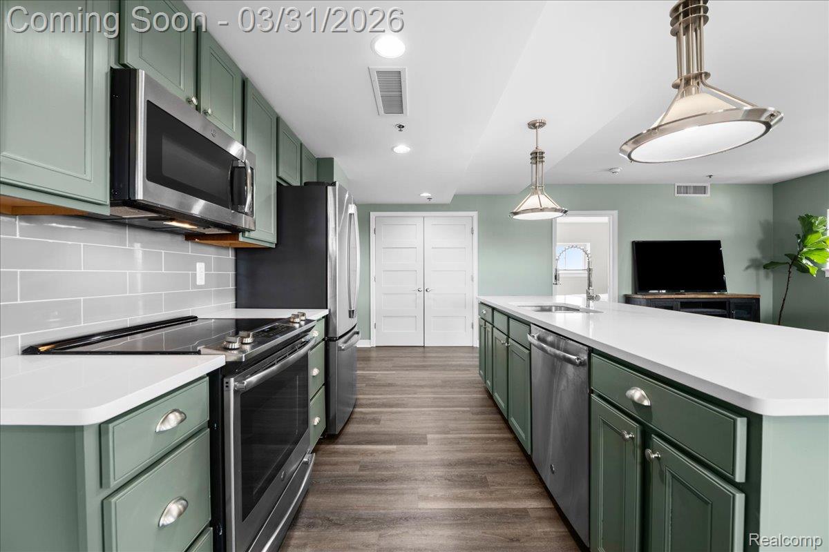 525 W Lafayette Boulevard 21c Property Photo 8