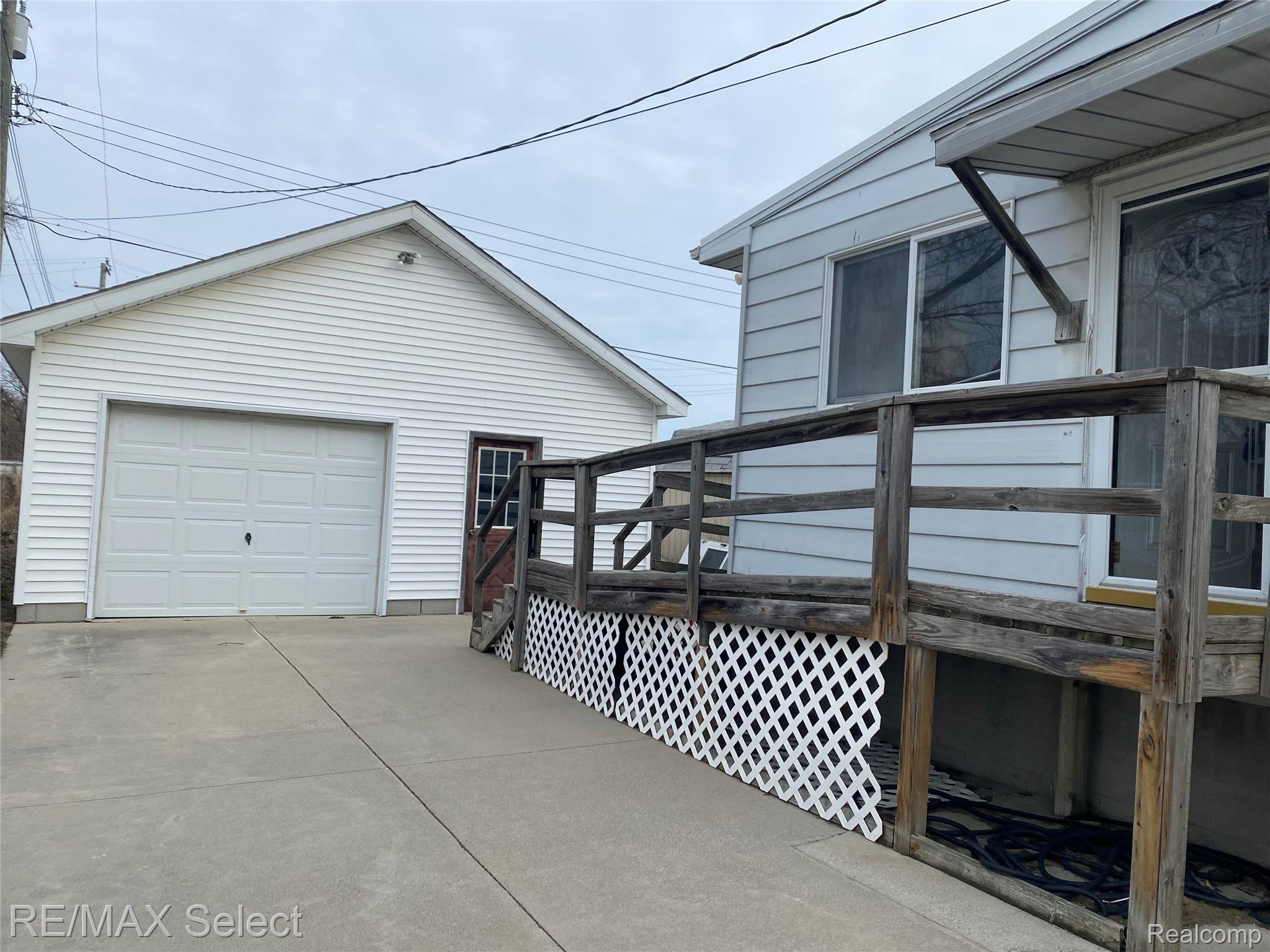 51 Runnels Street Property Photo 3