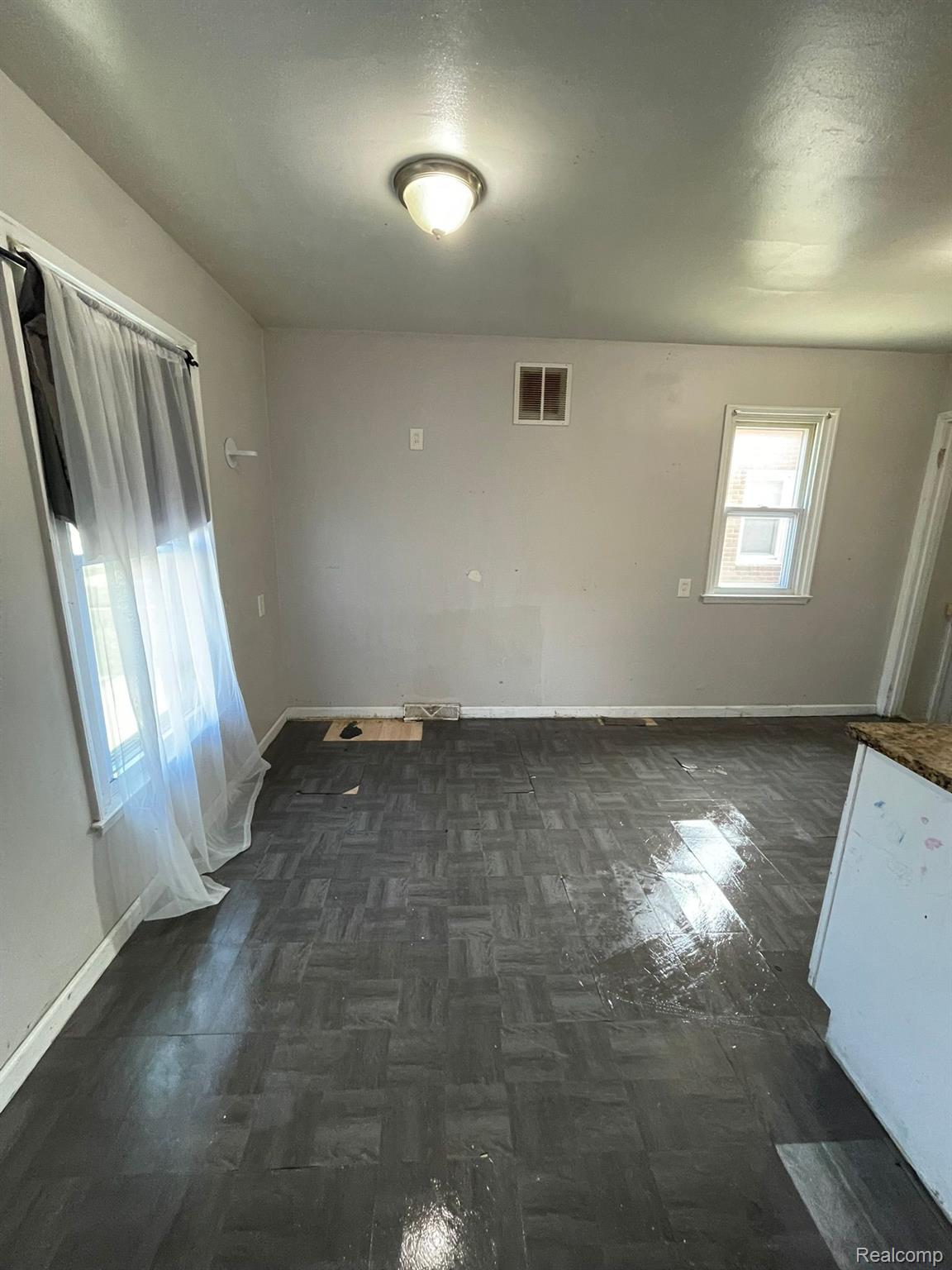 16500 Eastburn Street Property Photo 4