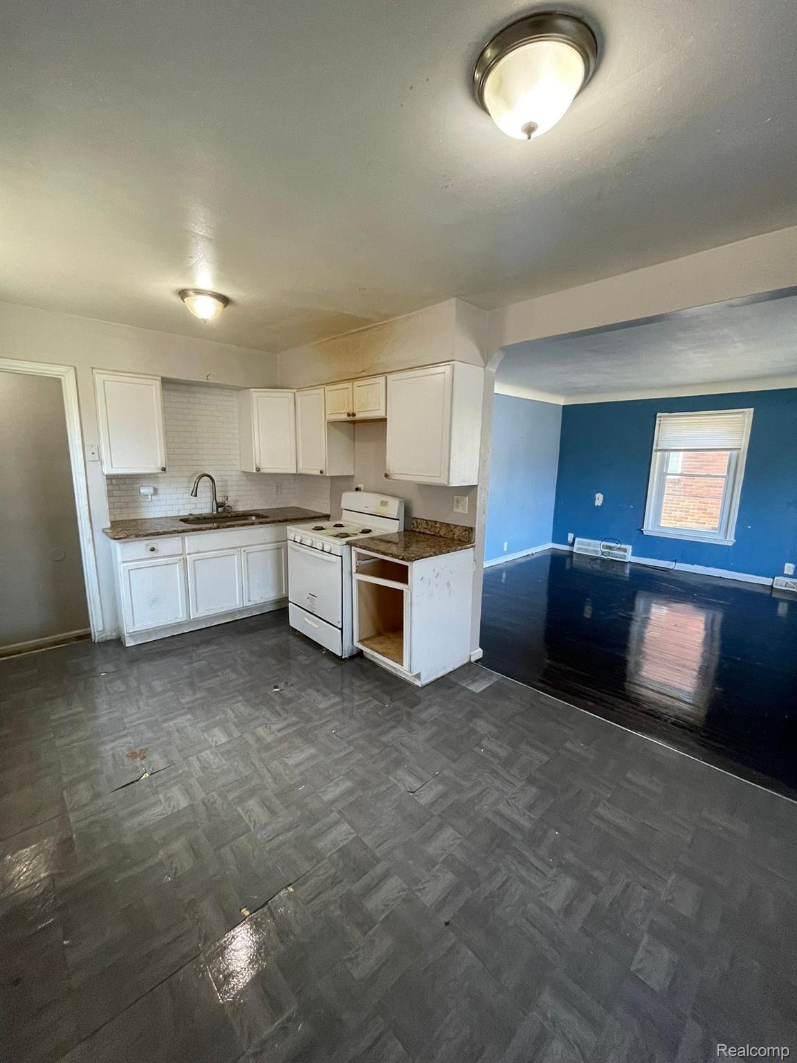 16500 Eastburn Street Property Photo 7