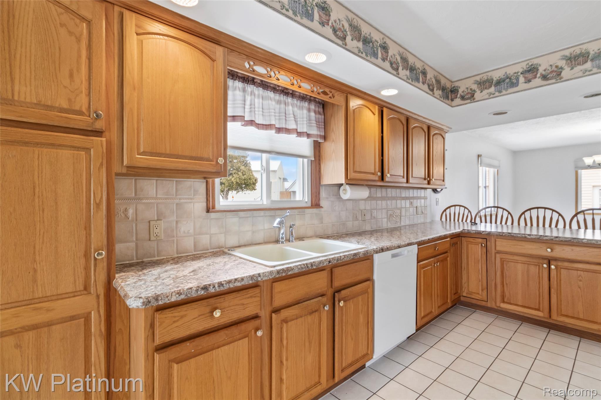 7811 Alexandria Drive Property Photo 12