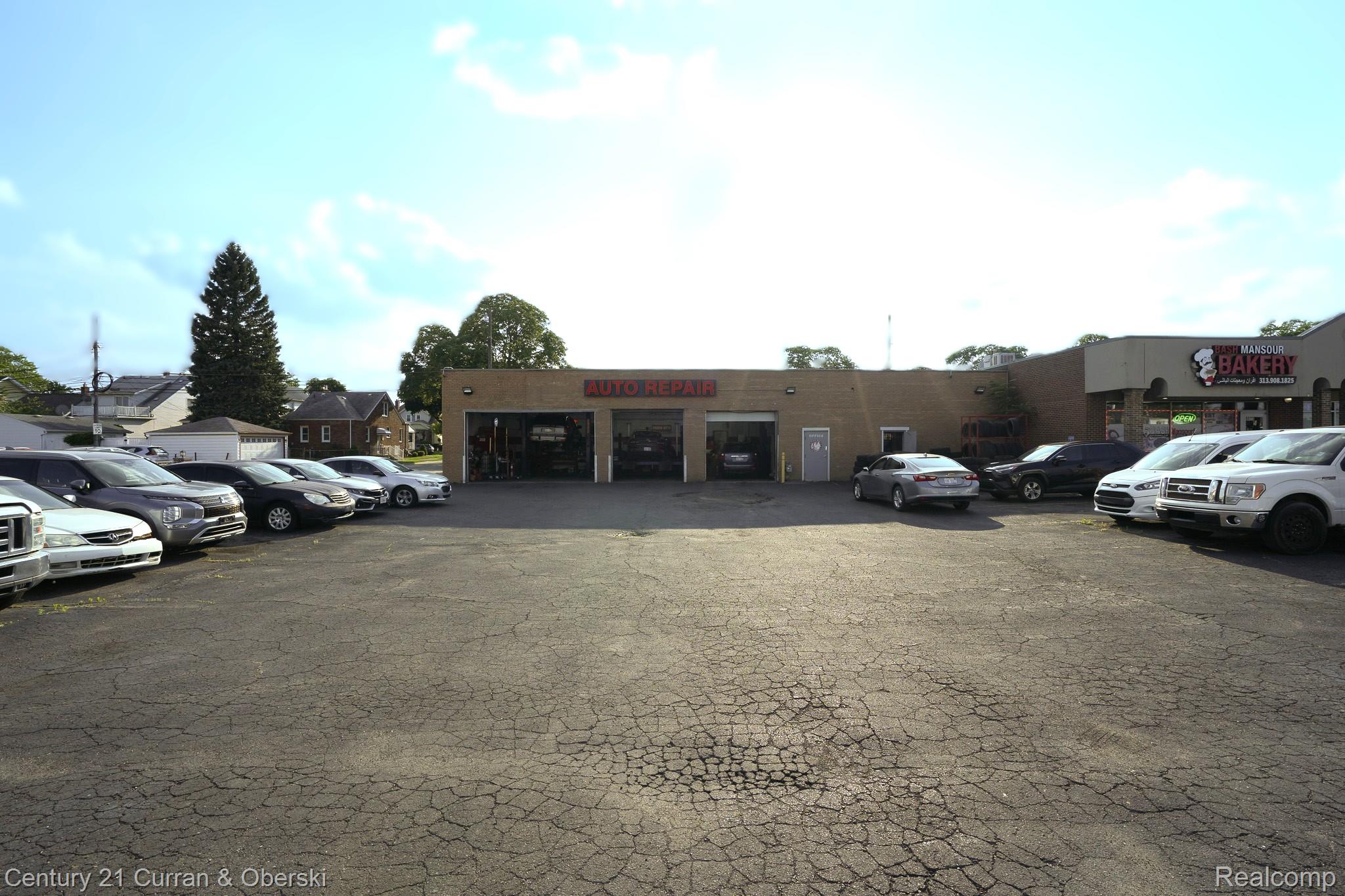 6811 Schaefer Road Property Photo 1