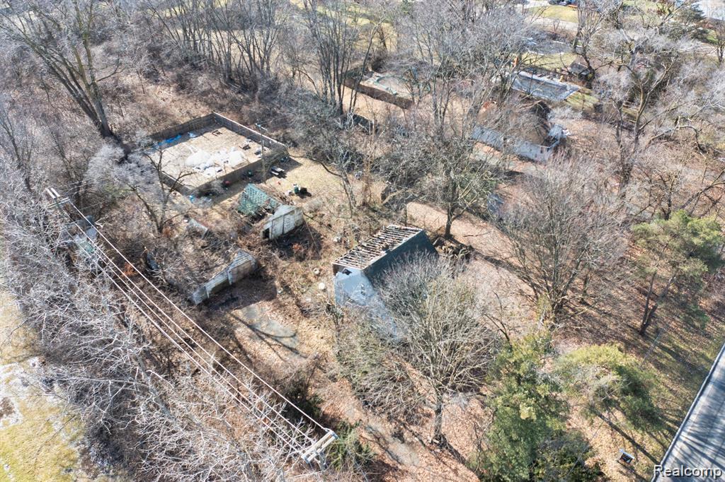 30905 Beverly Road Property Photo 13