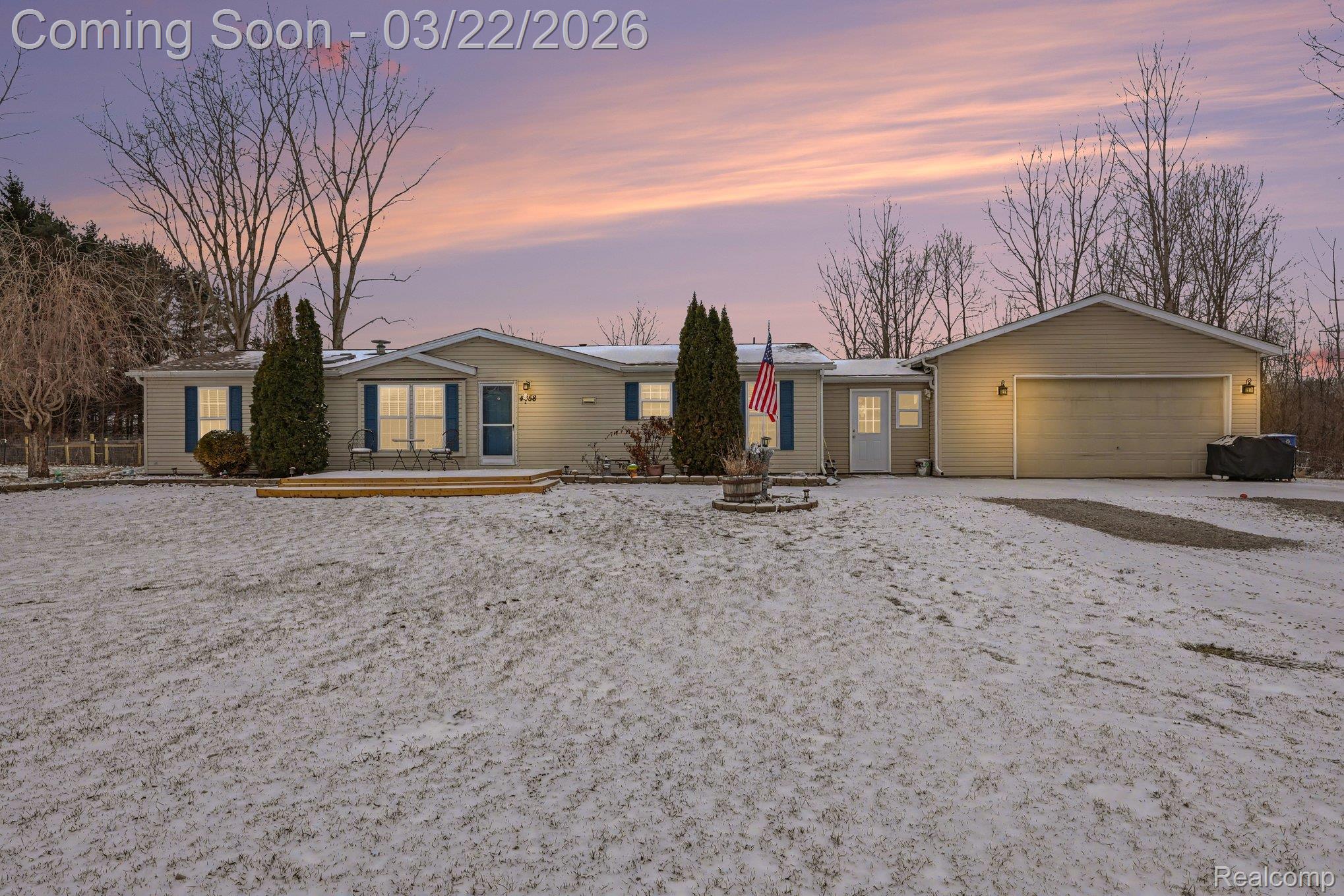 4458 Palms Road Property Photo 1