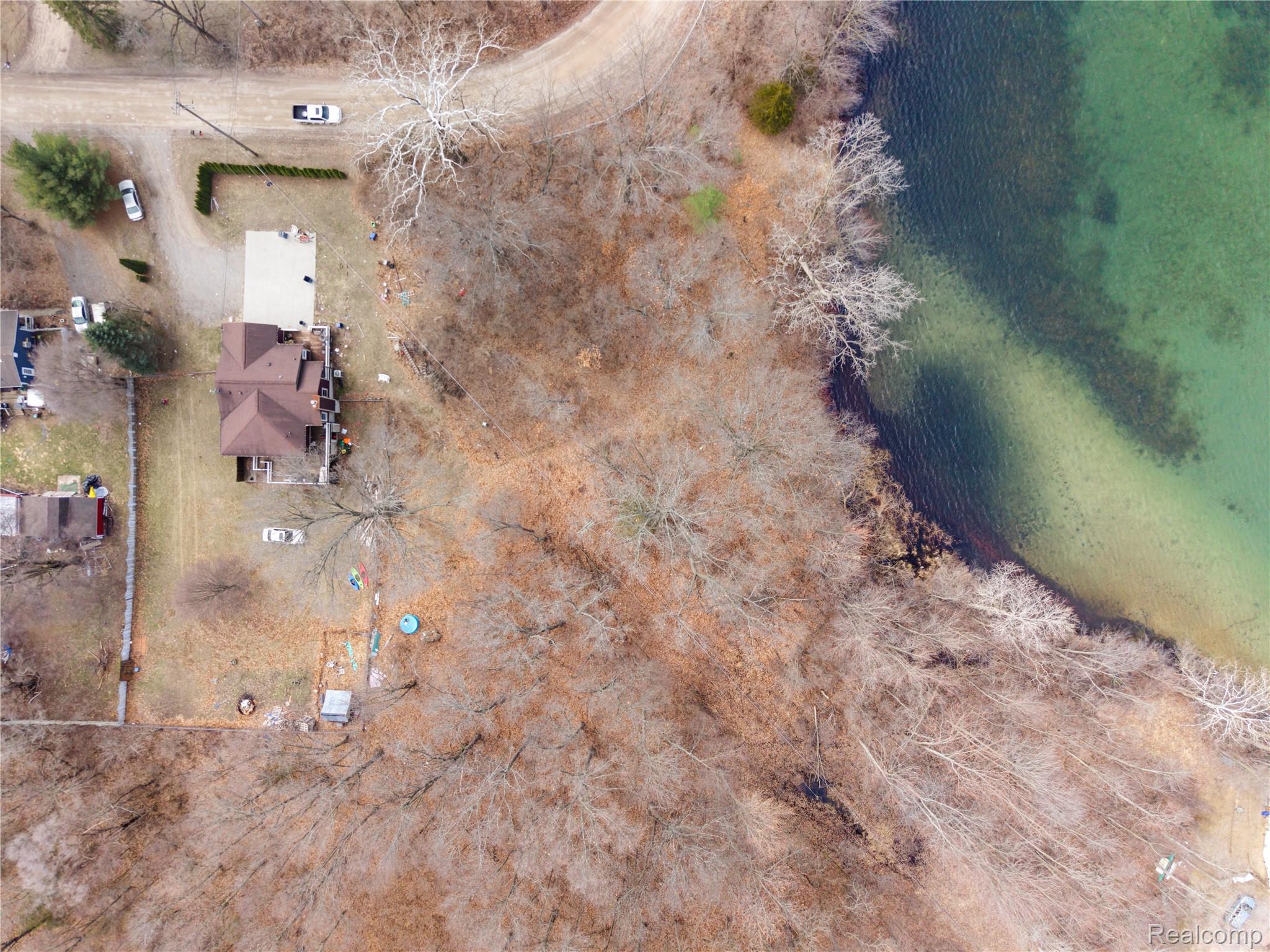 15177 Mccaslin Lake Road Property Photo 5