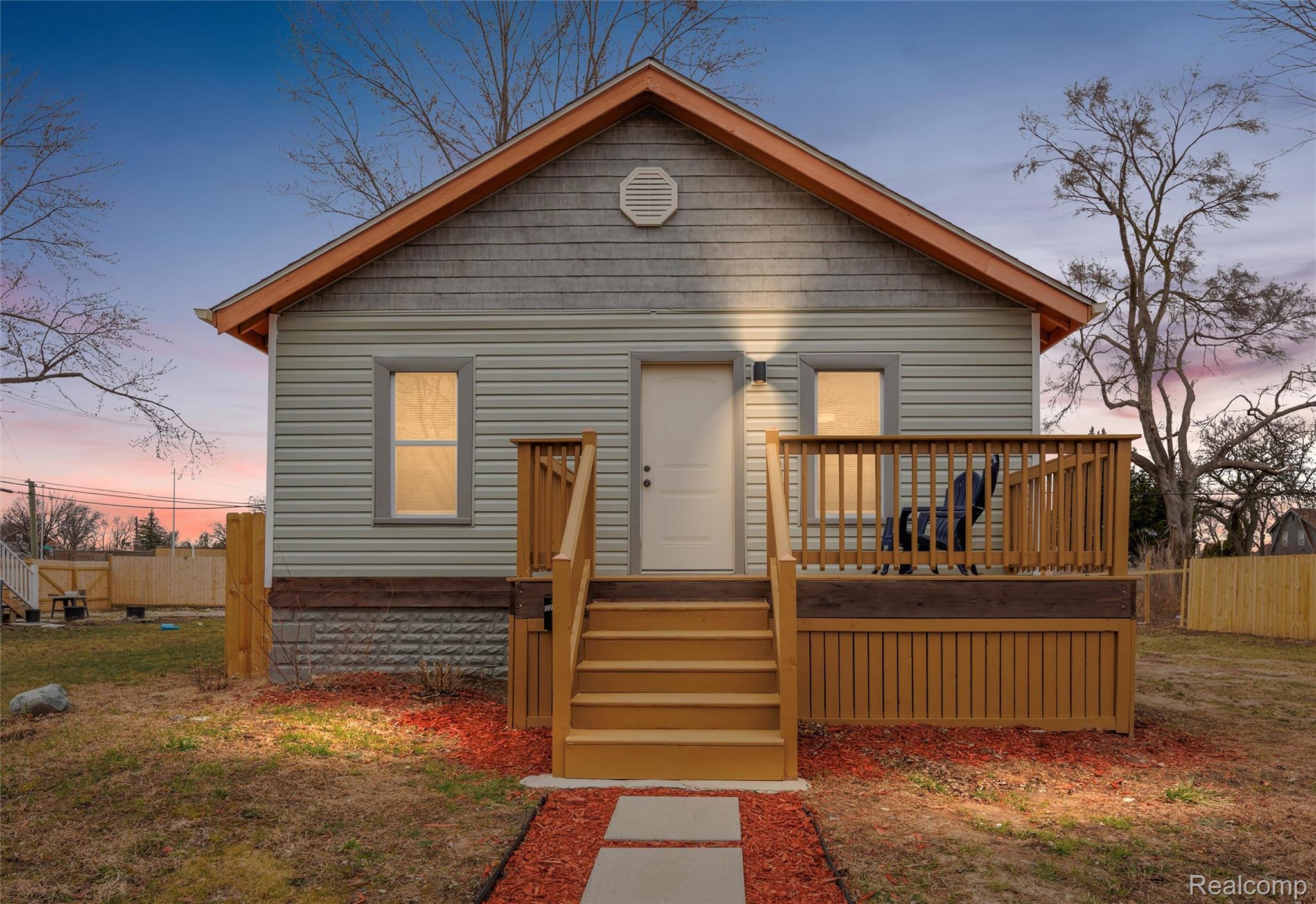 12617 Filbert Street Property Photo 1