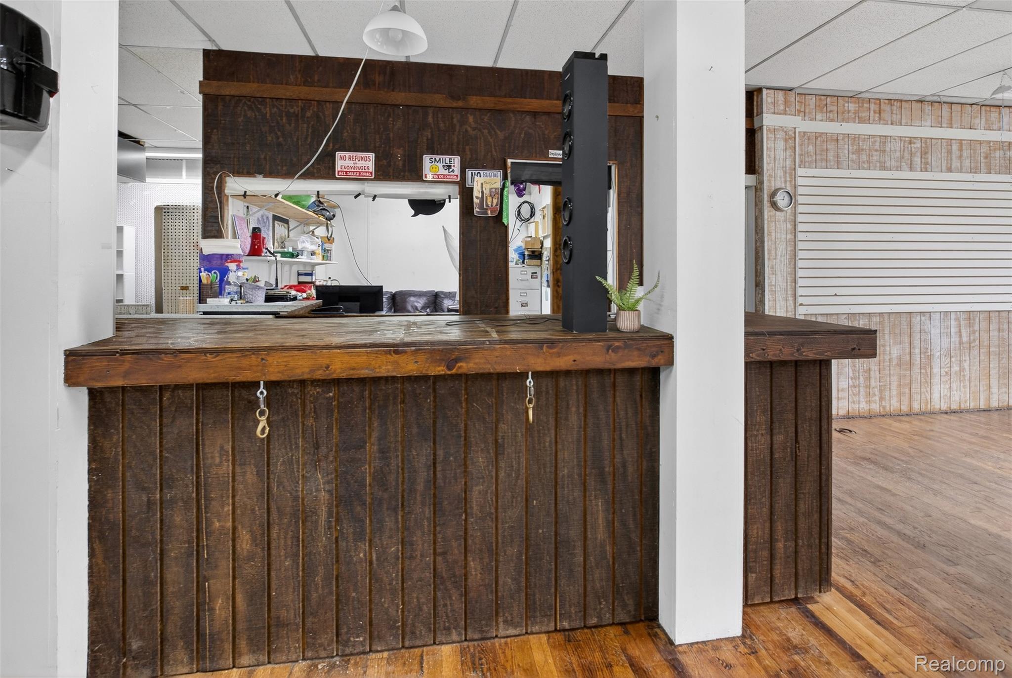 8516 State Road Property Photo 11