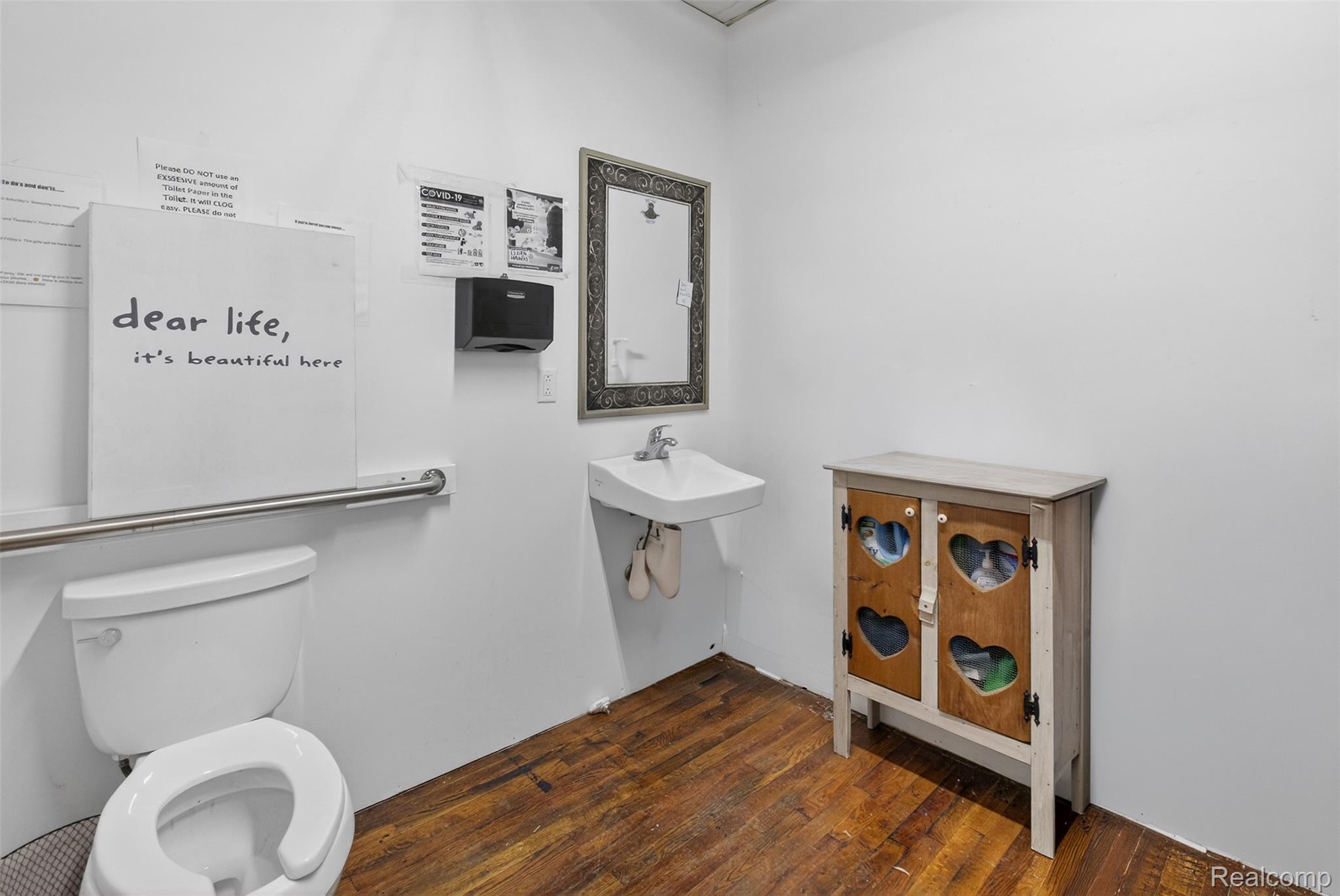 8516 State Road Property Photo 15