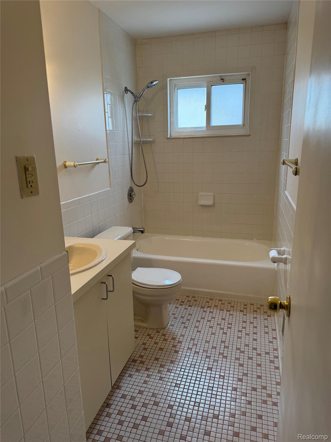 29045 Howard Avenue Property Photo 13