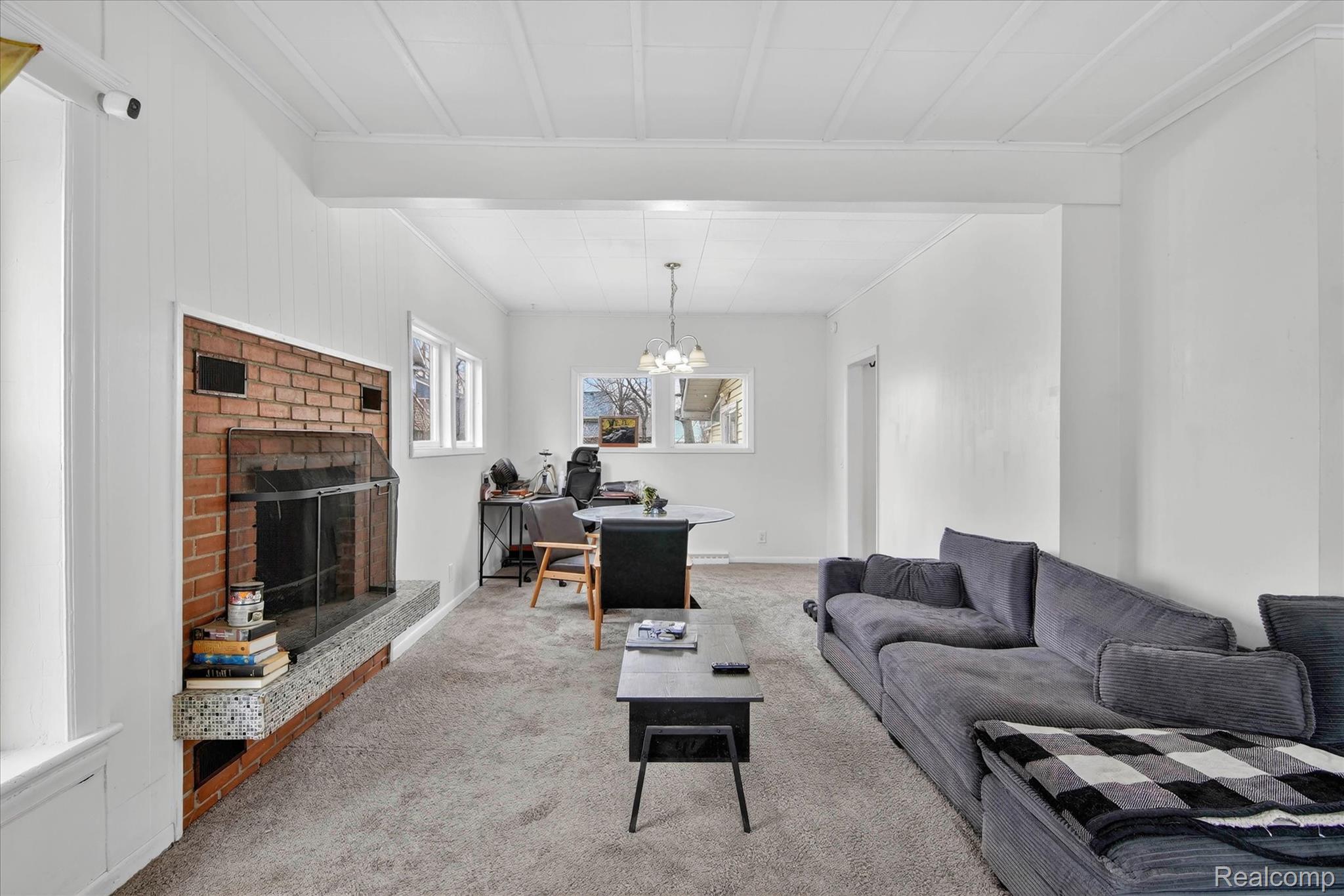 206 N Grinnell Street Property Photo 8