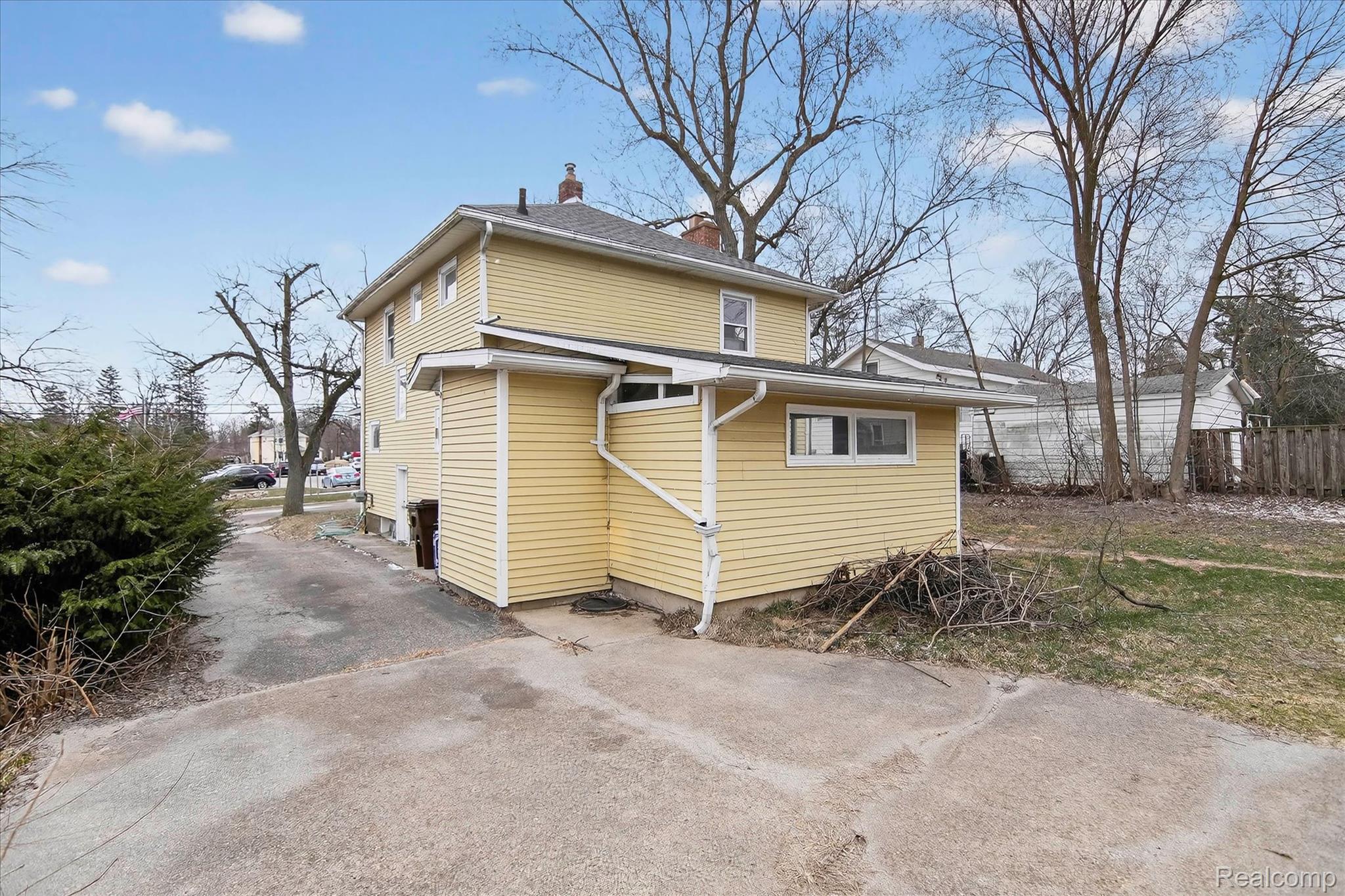 206 N Grinnell Street Property Photo 32