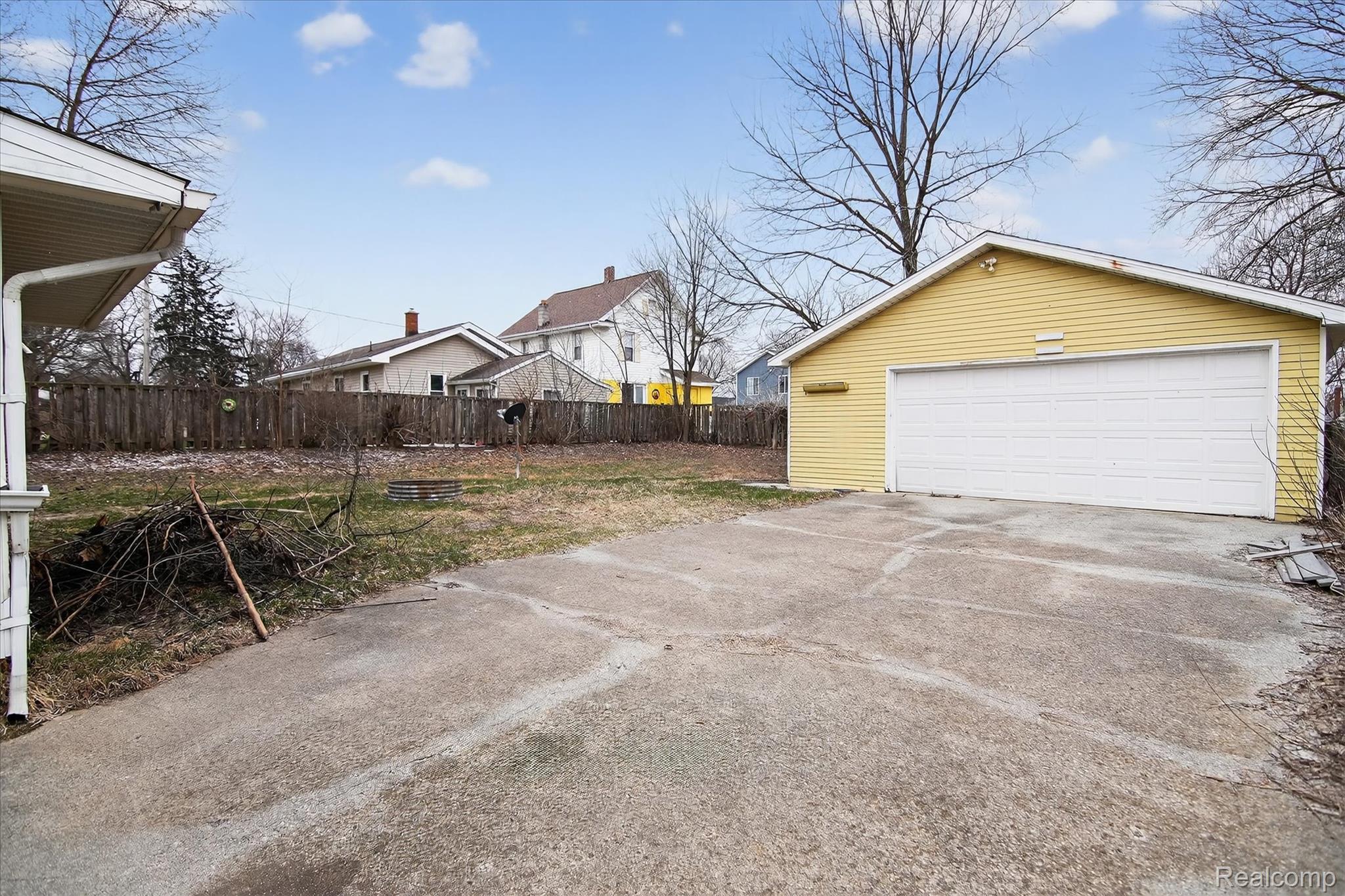 206 N Grinnell Street Property Photo 36