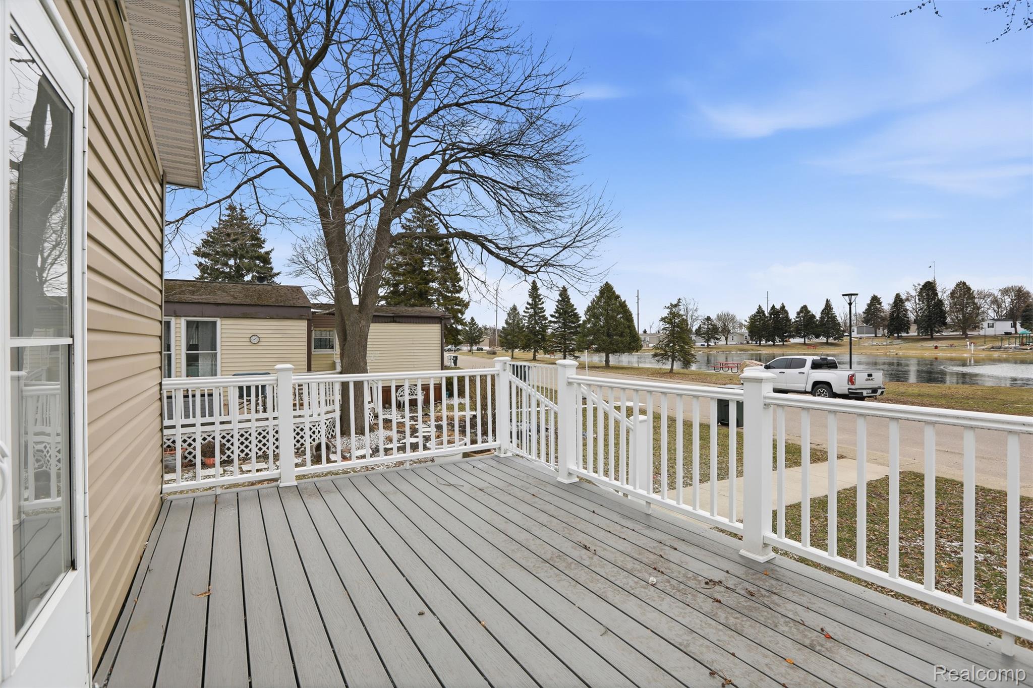 33 Bluebird Hill Drive Property Photo 6