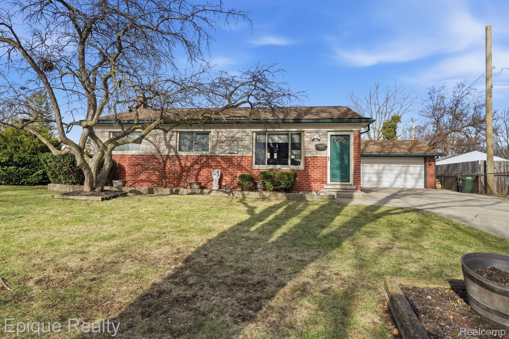 12068 Amber Court Property Photo 1