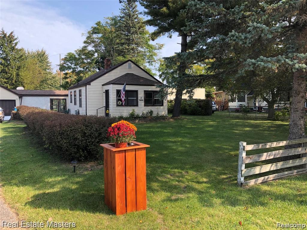 4480 Pine Grove Avenue Property Photo 1