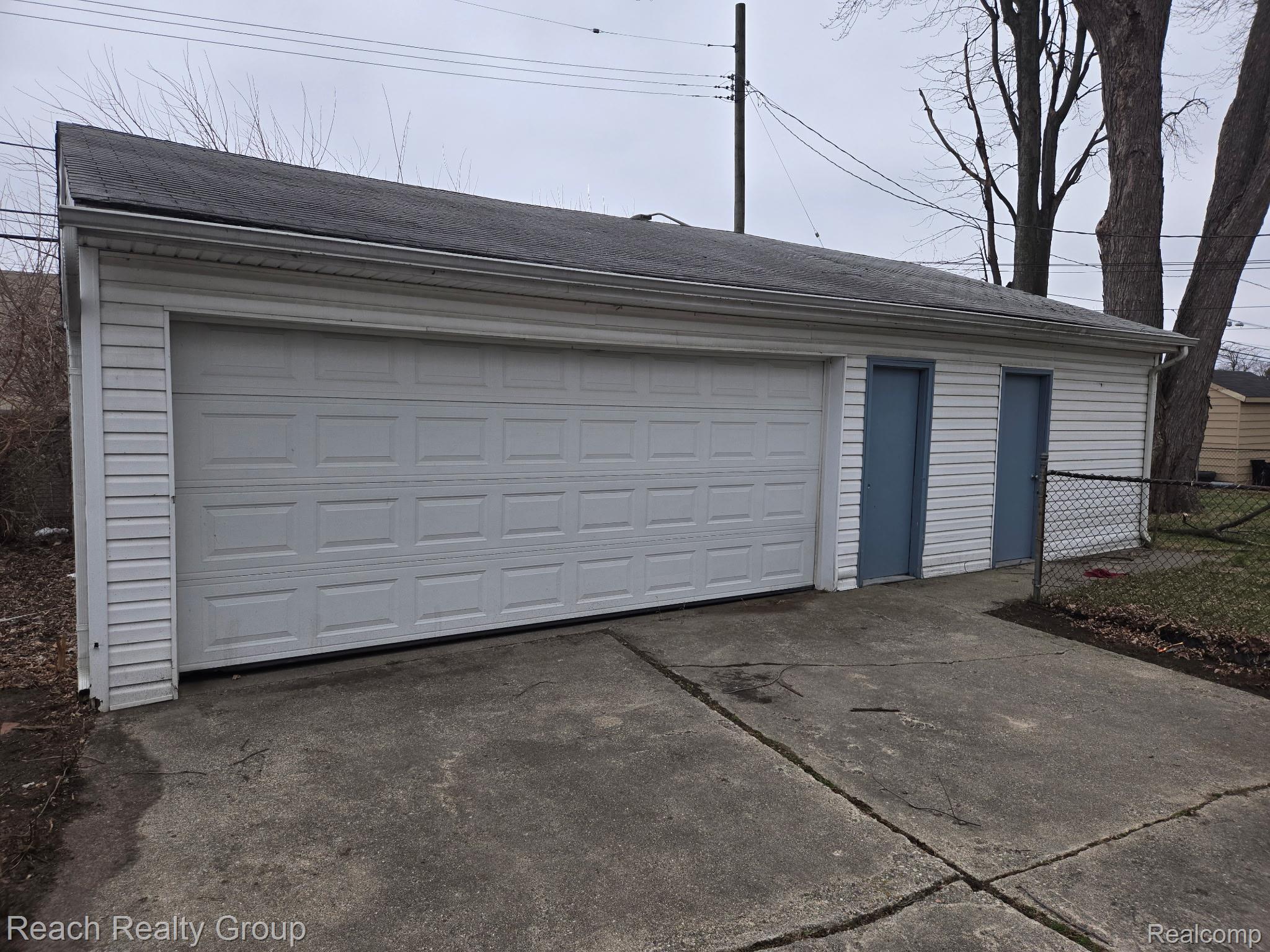 20010 Voiland Street Property Photo 17