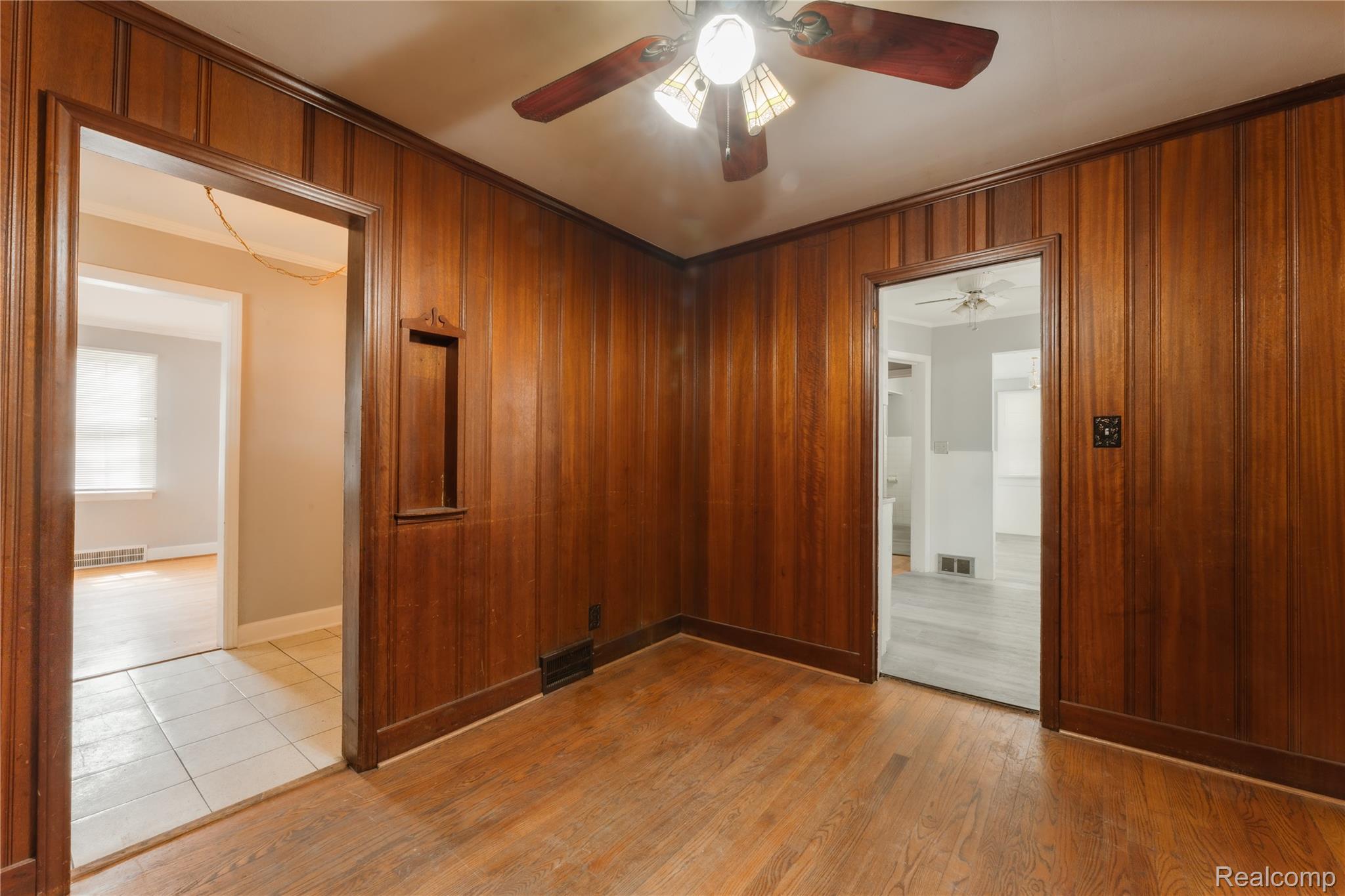 20644 Elkhart Street Property Photo 18