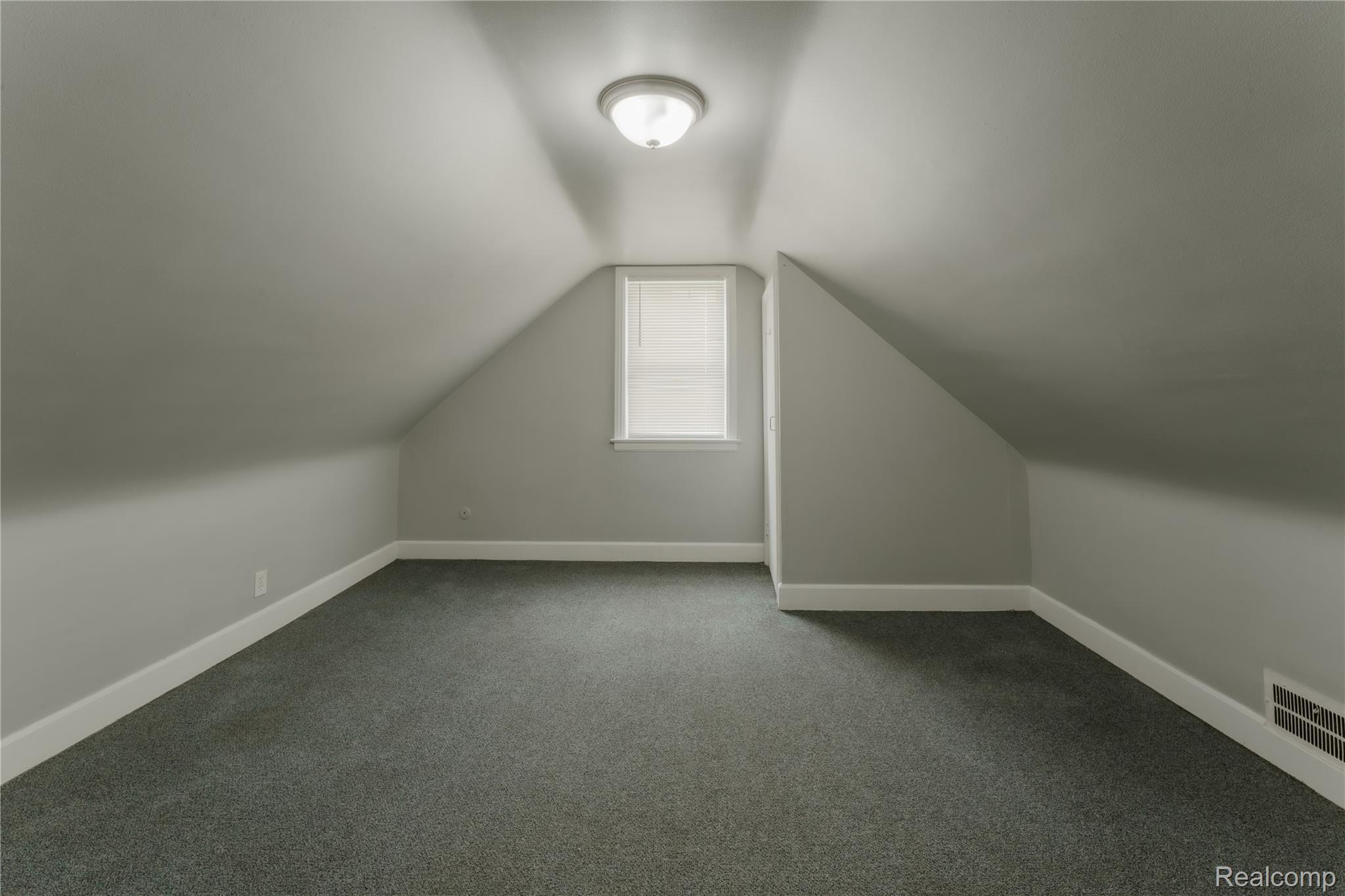 20644 Elkhart Street Property Photo 25