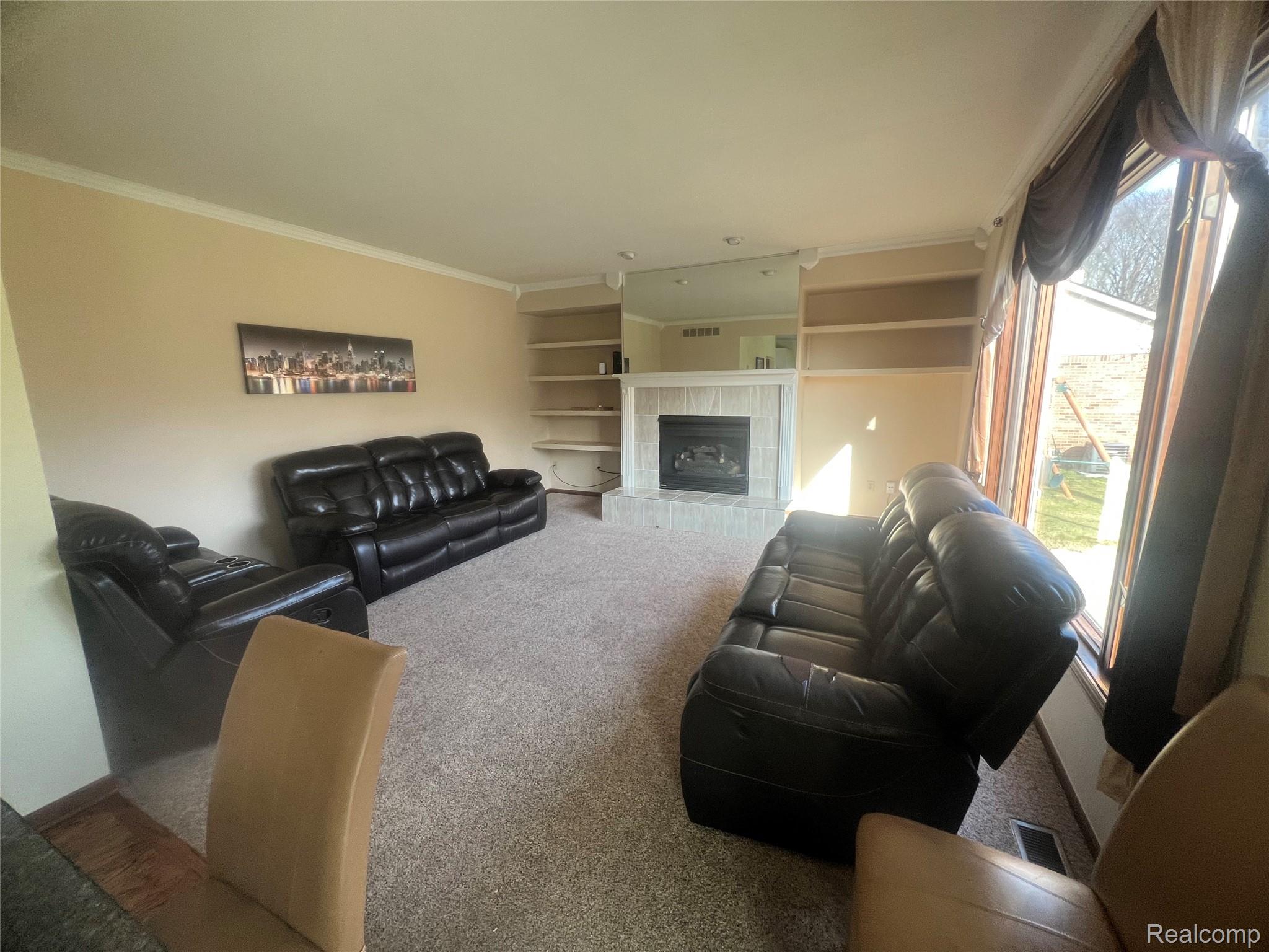 21589 Hunter Circle Property Photo 34