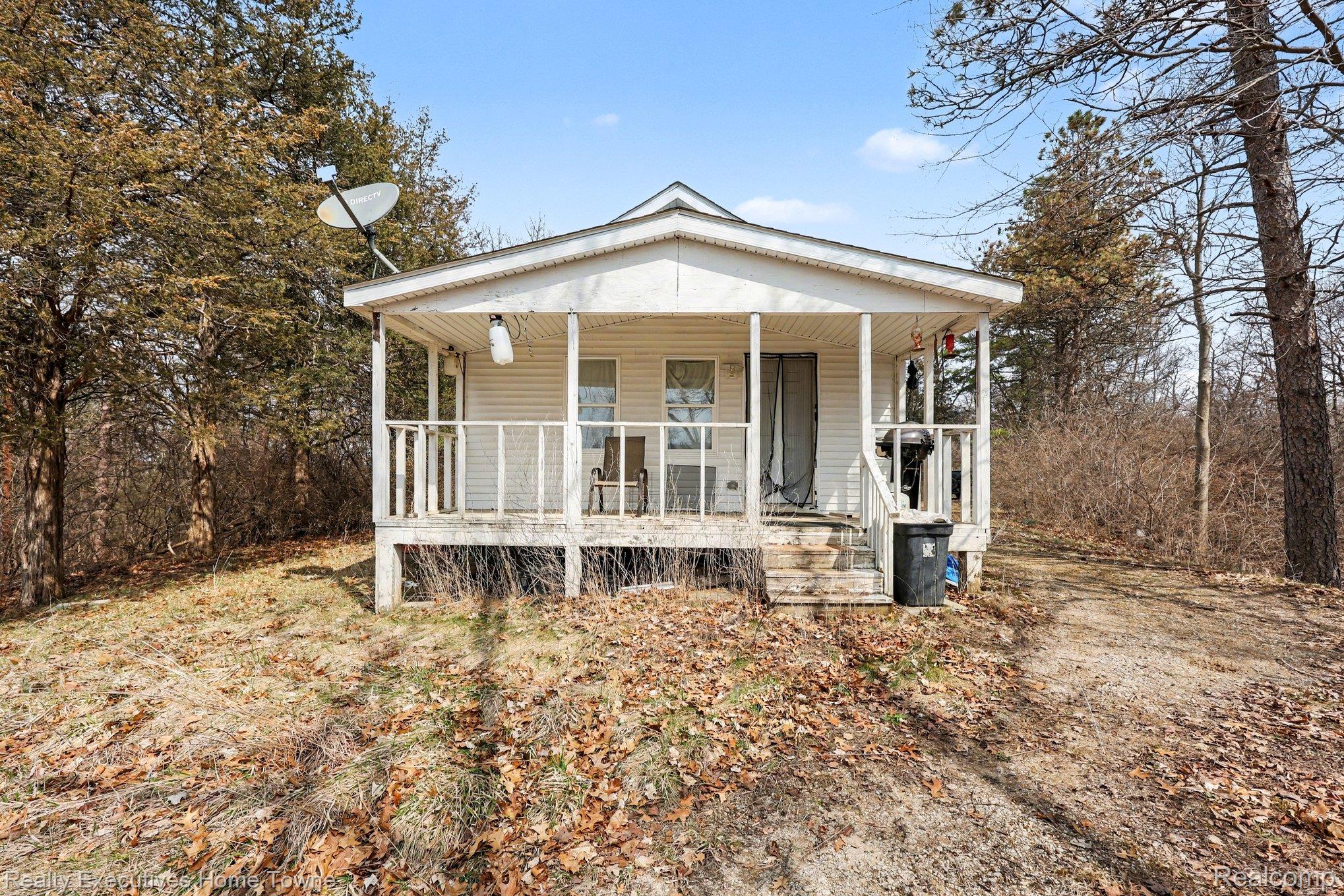 6015 Us Highway 12 Property Photo 1