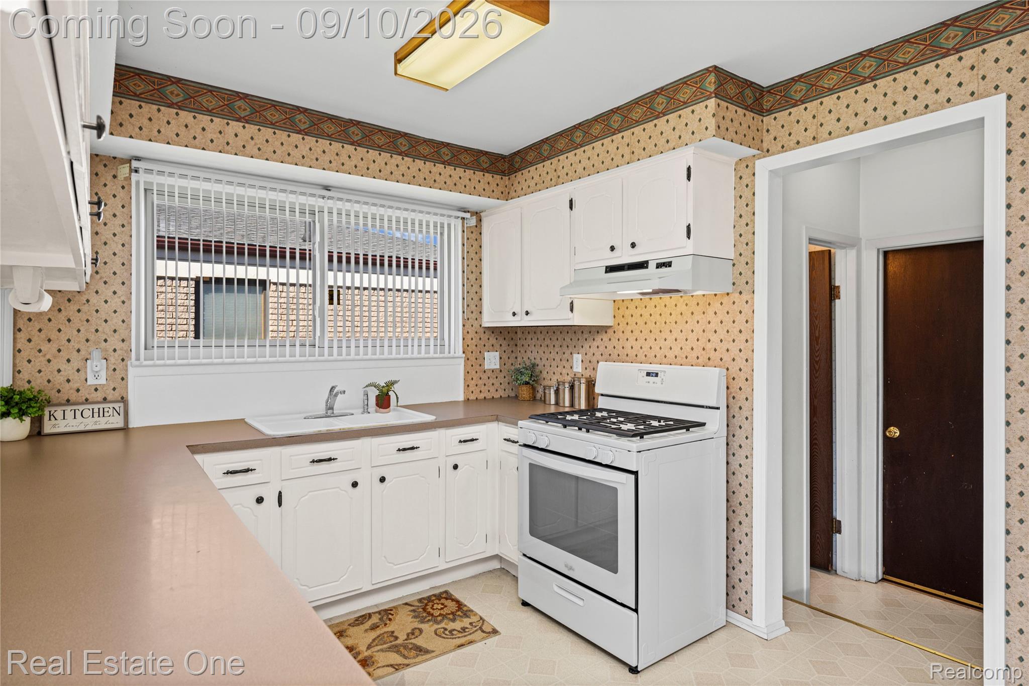 39739 Dorian Drive Property Photo 12