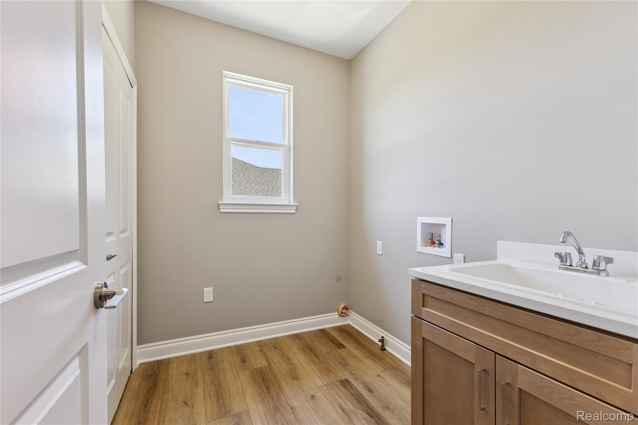 6429 Jamie Lane Property Photo 10