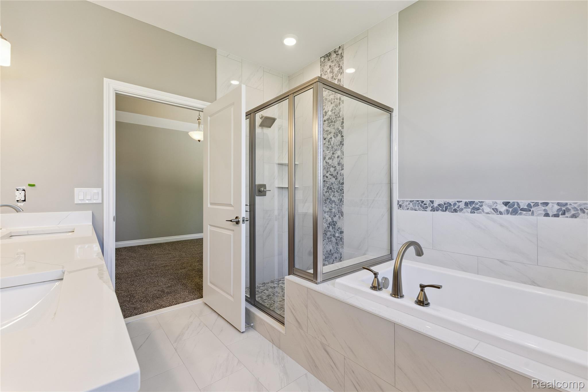 6429 Jamie Lane Property Photo 15