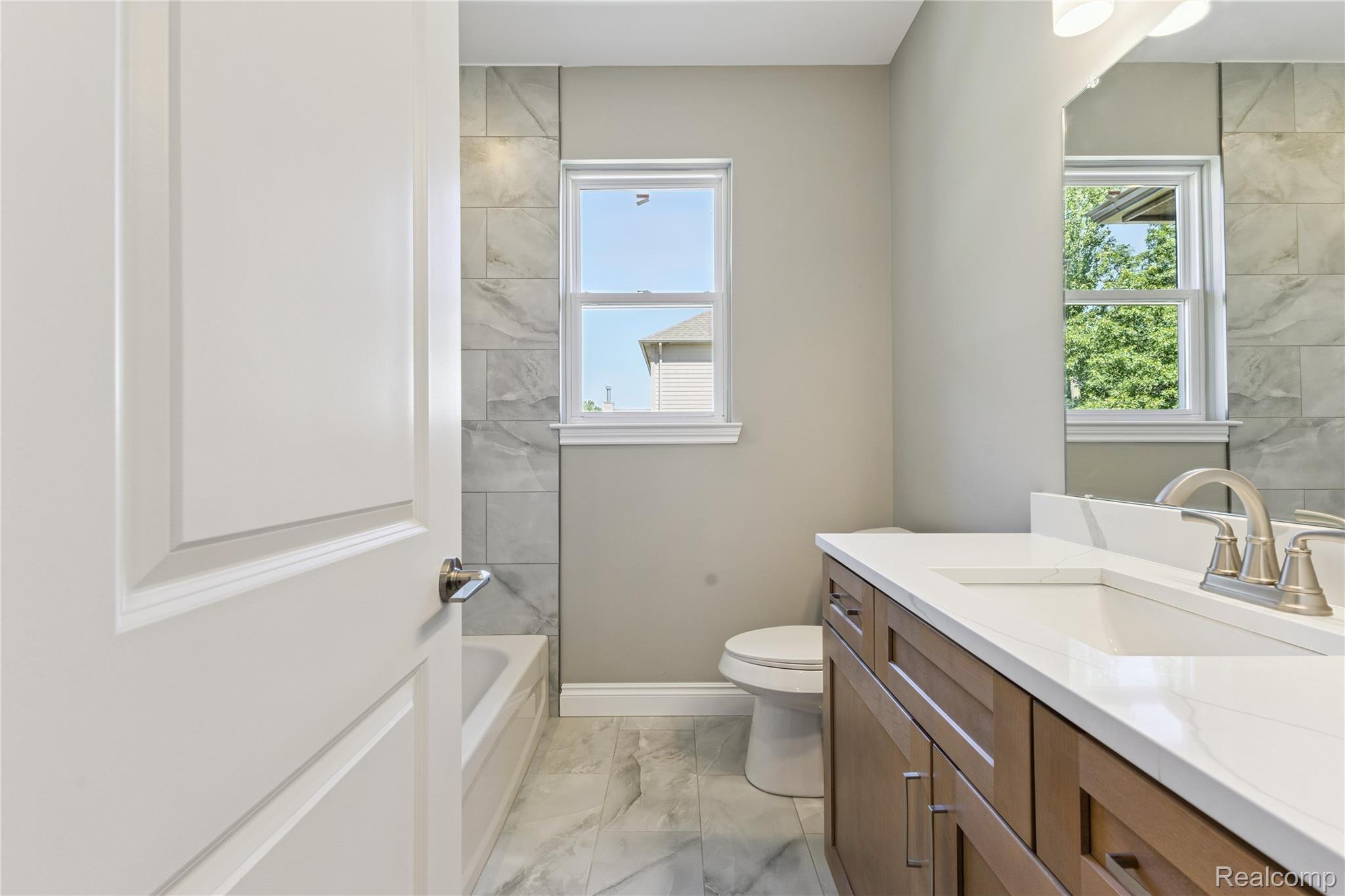6429 Jamie Lane Property Photo 17