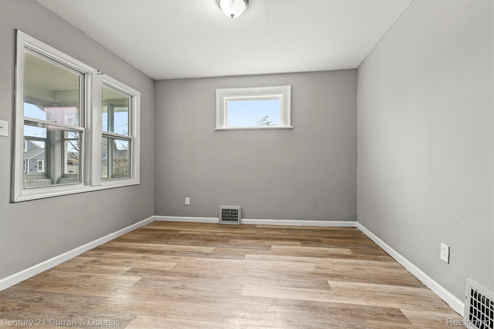 6837 Braun Property Photo 6