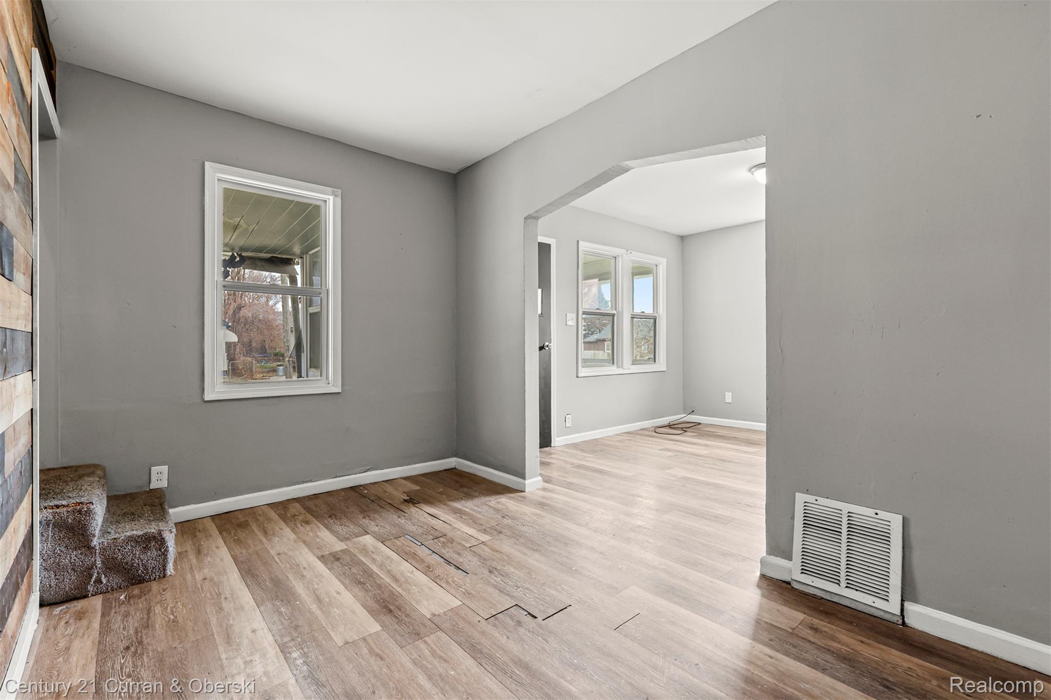 6837 Braun Property Photo 9
