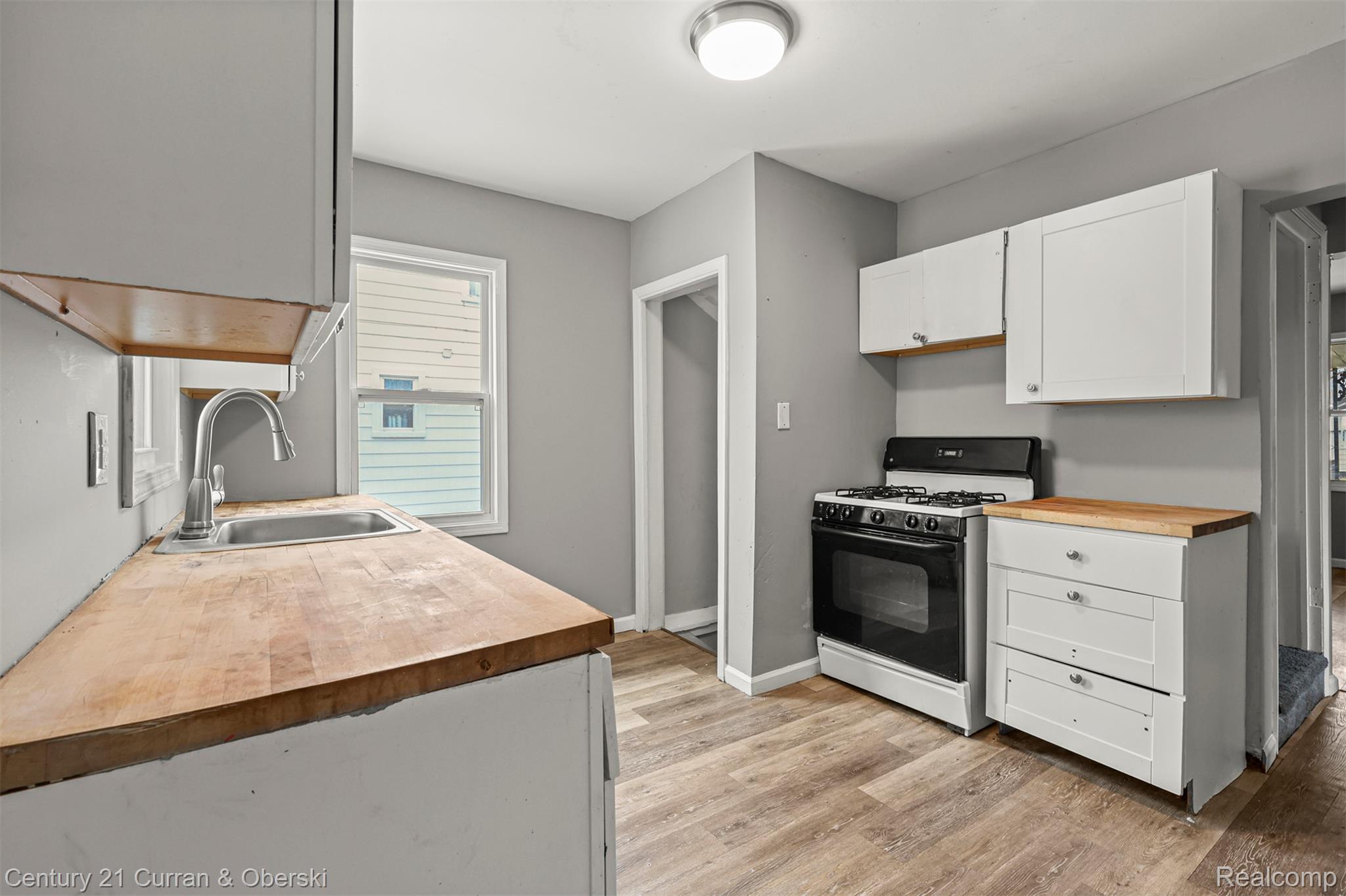 6837 Braun Property Photo 11