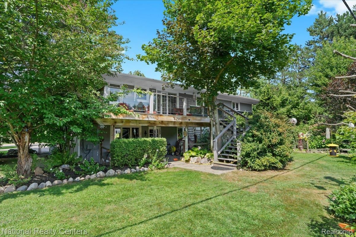 1785 Middle Road Property Photo 31