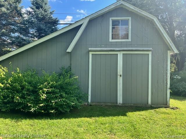 1785 Middle Road Property Photo 42