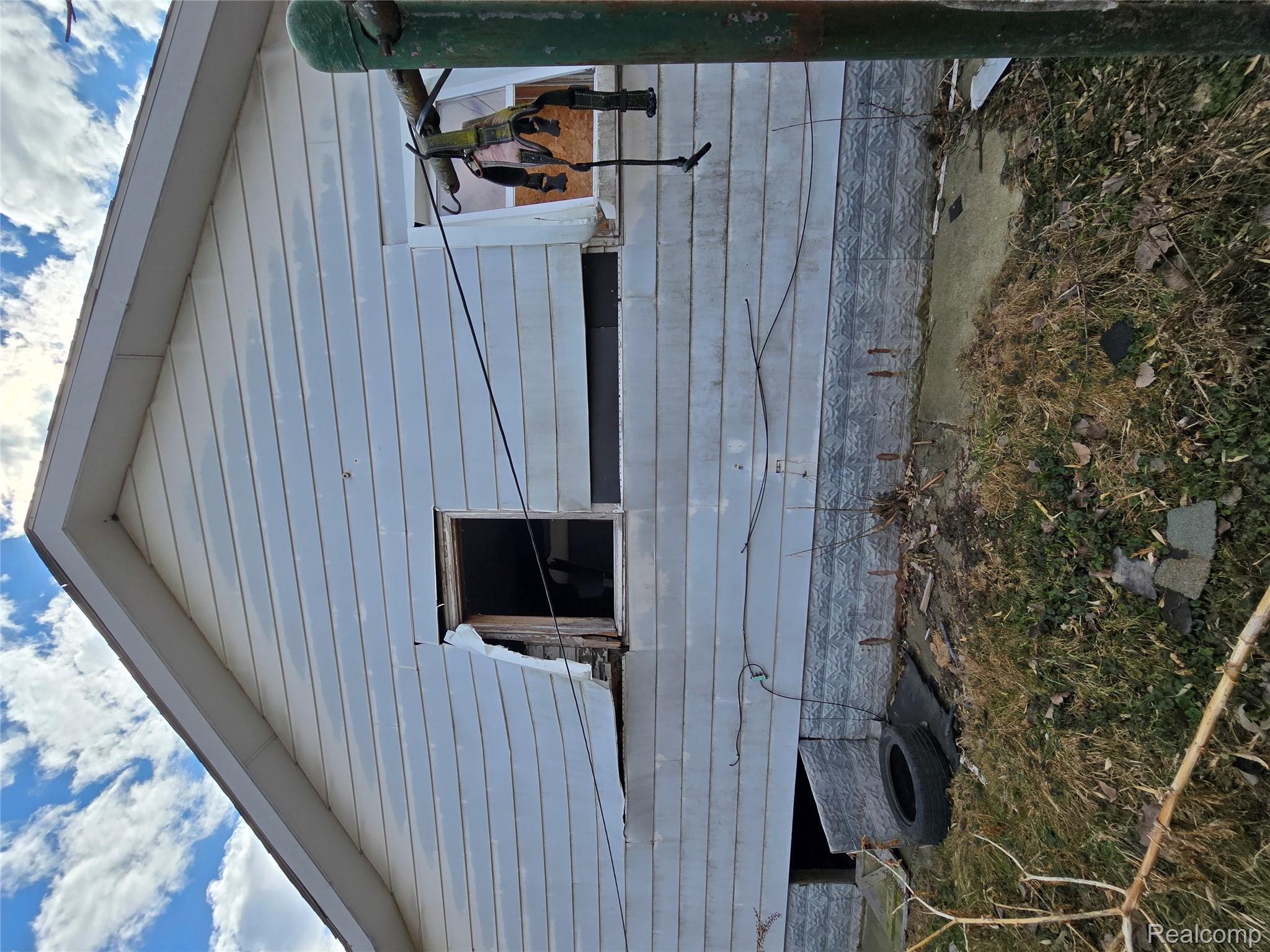 17325 Barlow Street Property Photo 7