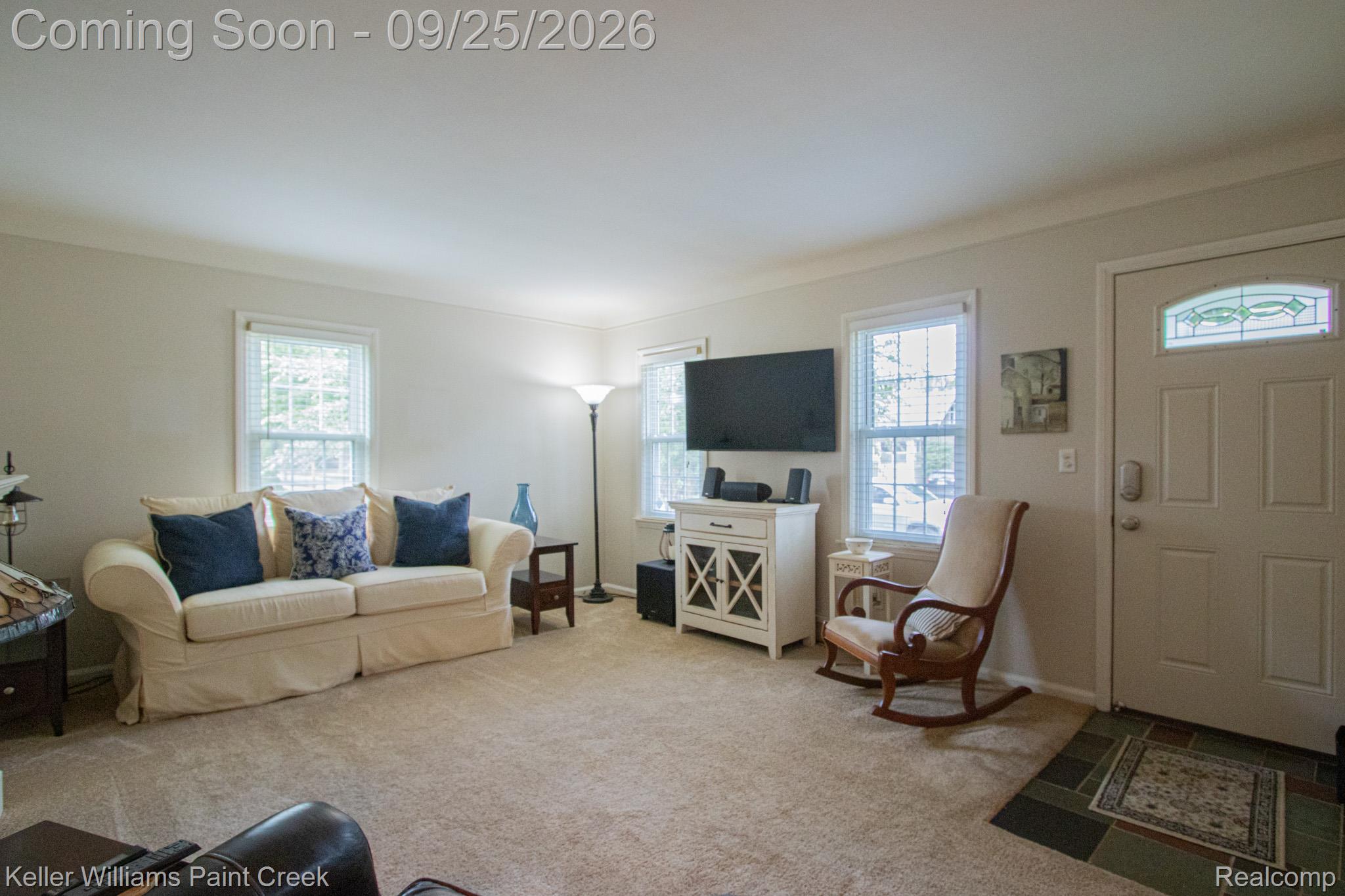 218 Riverside Drive Property Photo 5